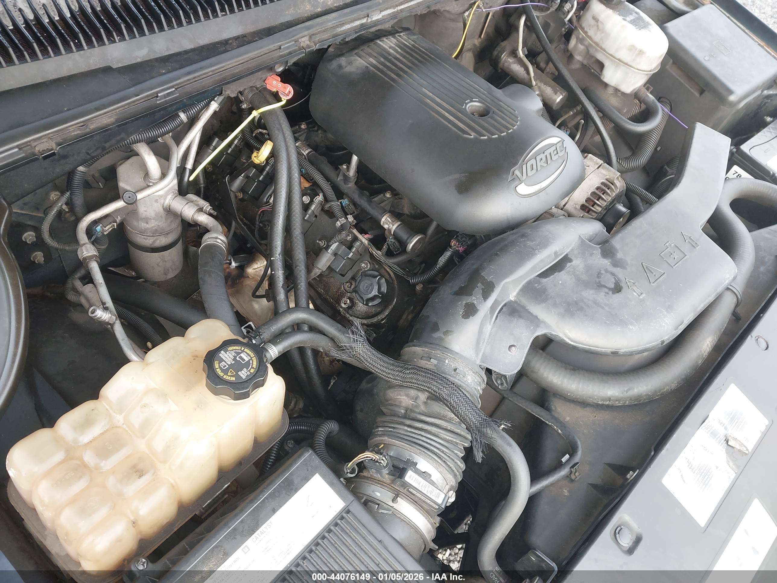 CHEVROLET TAHOE image 6