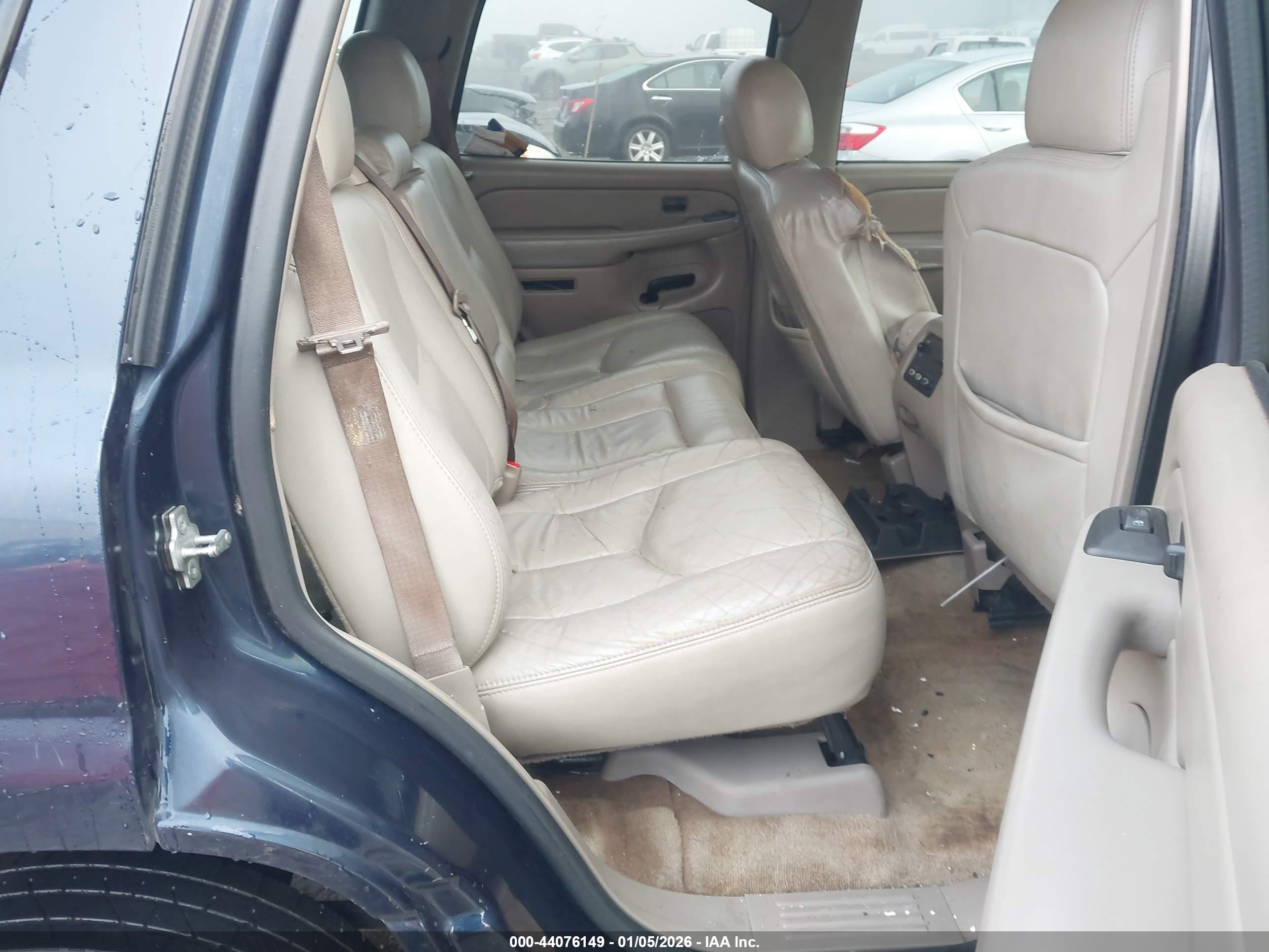 CHEVROLET TAHOE image 8