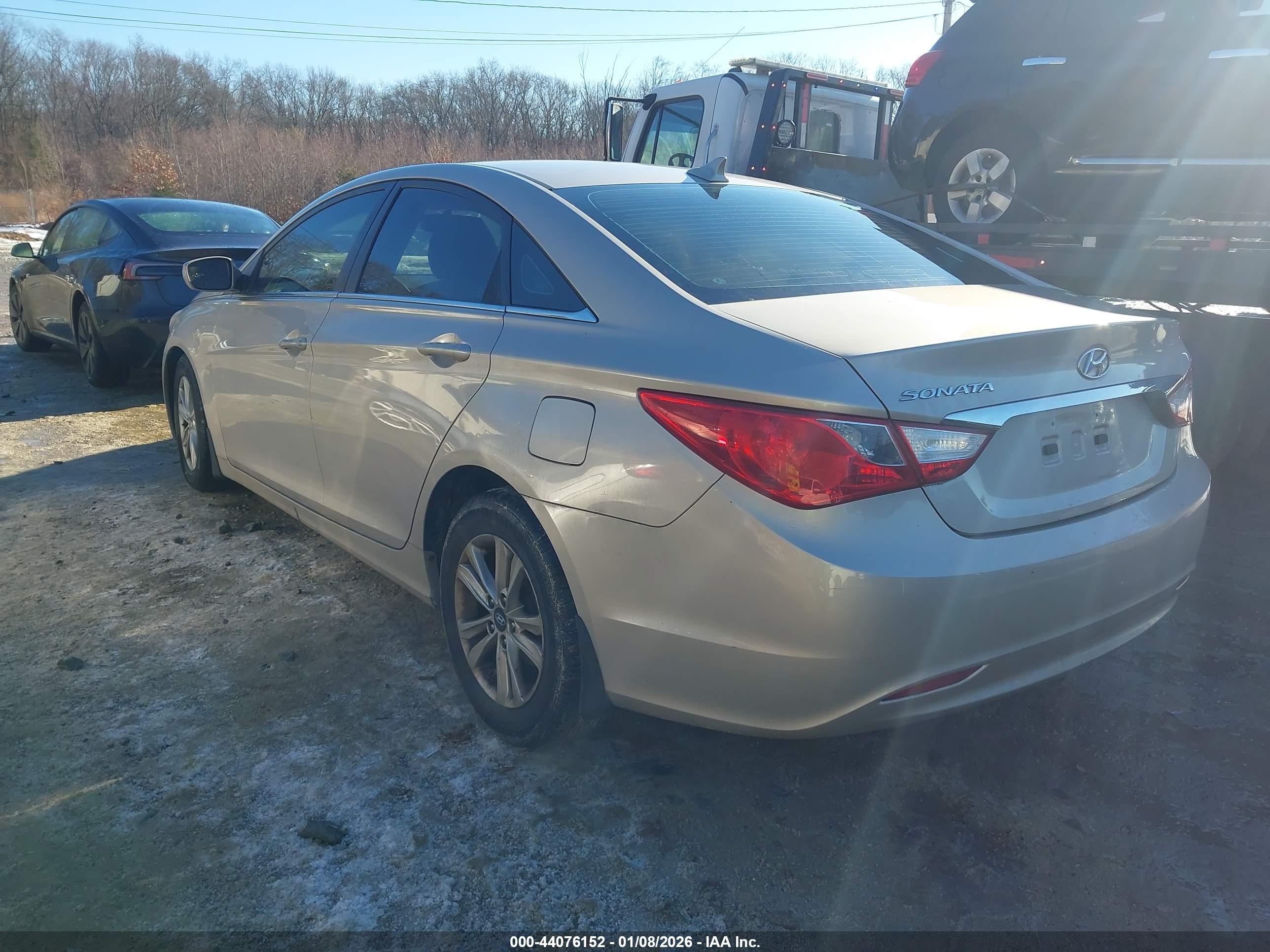 HYUNDAI SONATA image 3