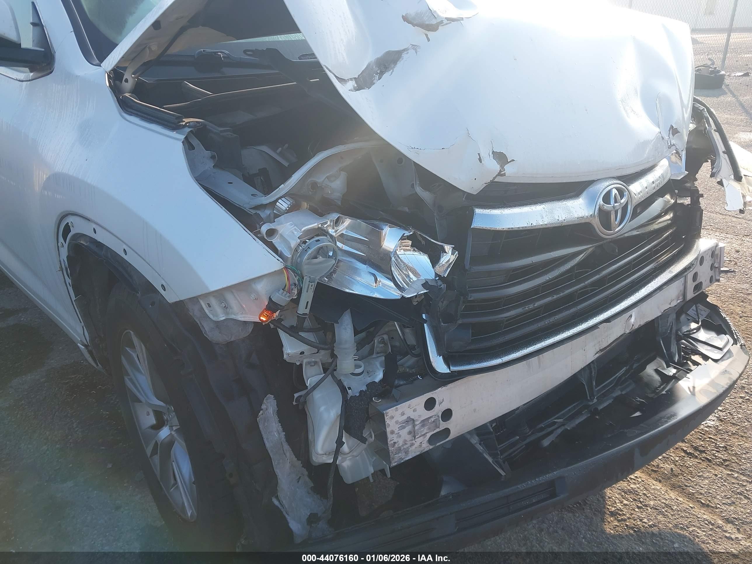 TOYOTA HIGHLANDER image 6