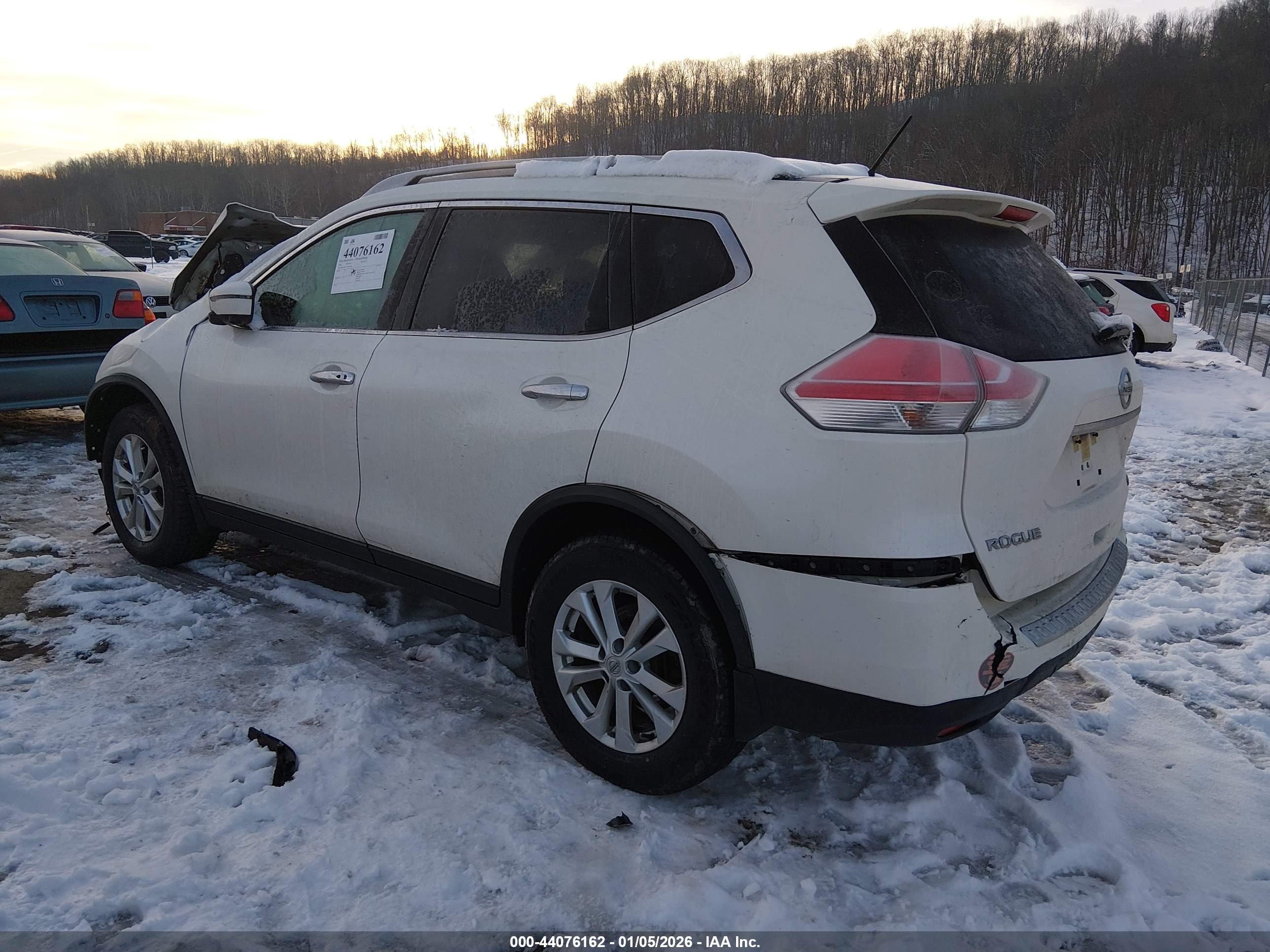 NISSAN ROGUE image 3