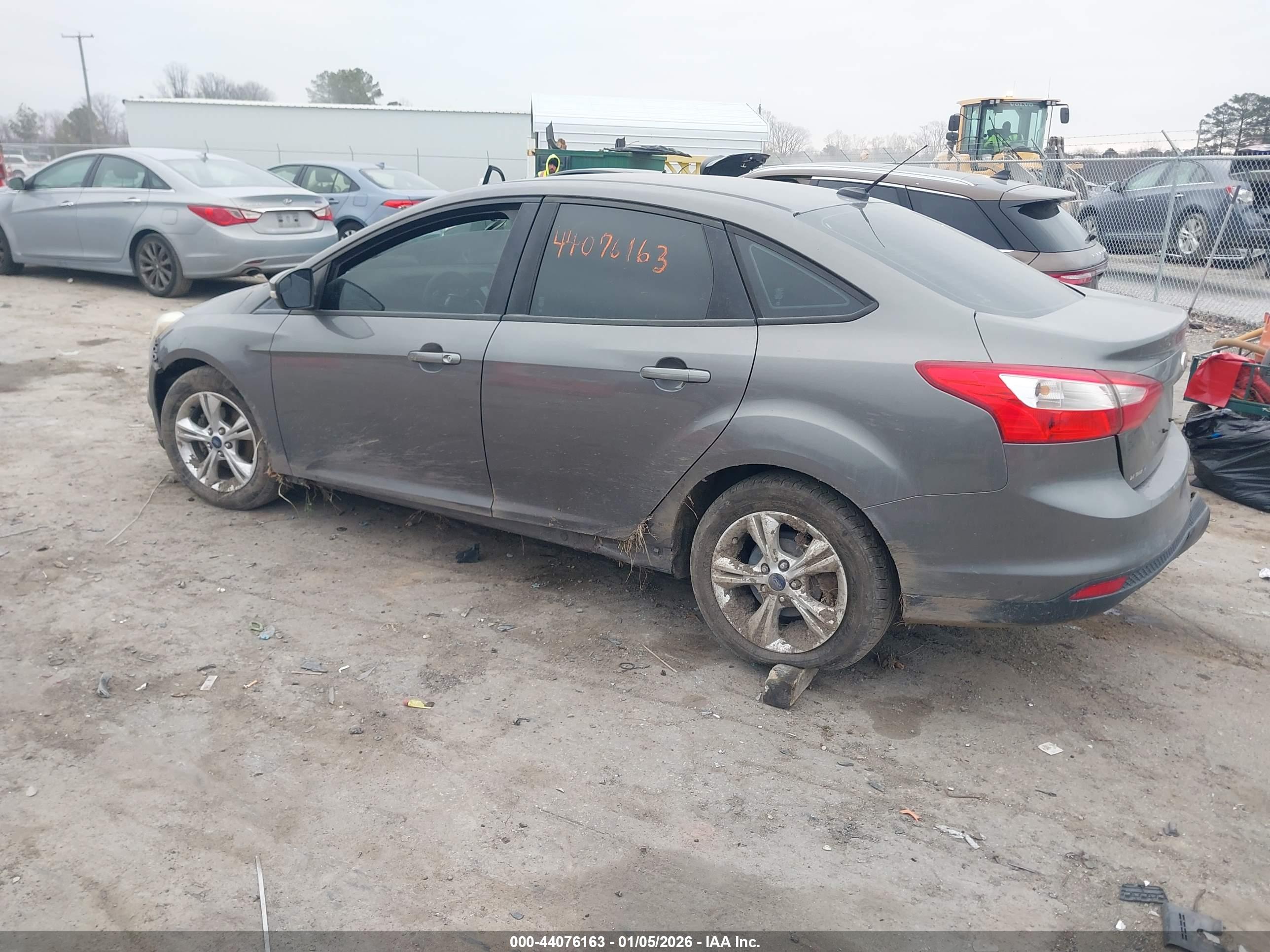 FORD FOCUS image 3