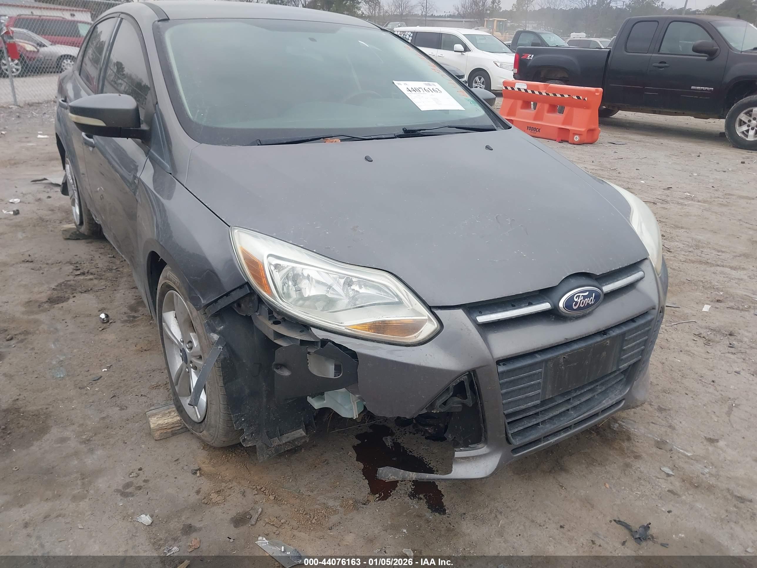 FORD FOCUS image 6