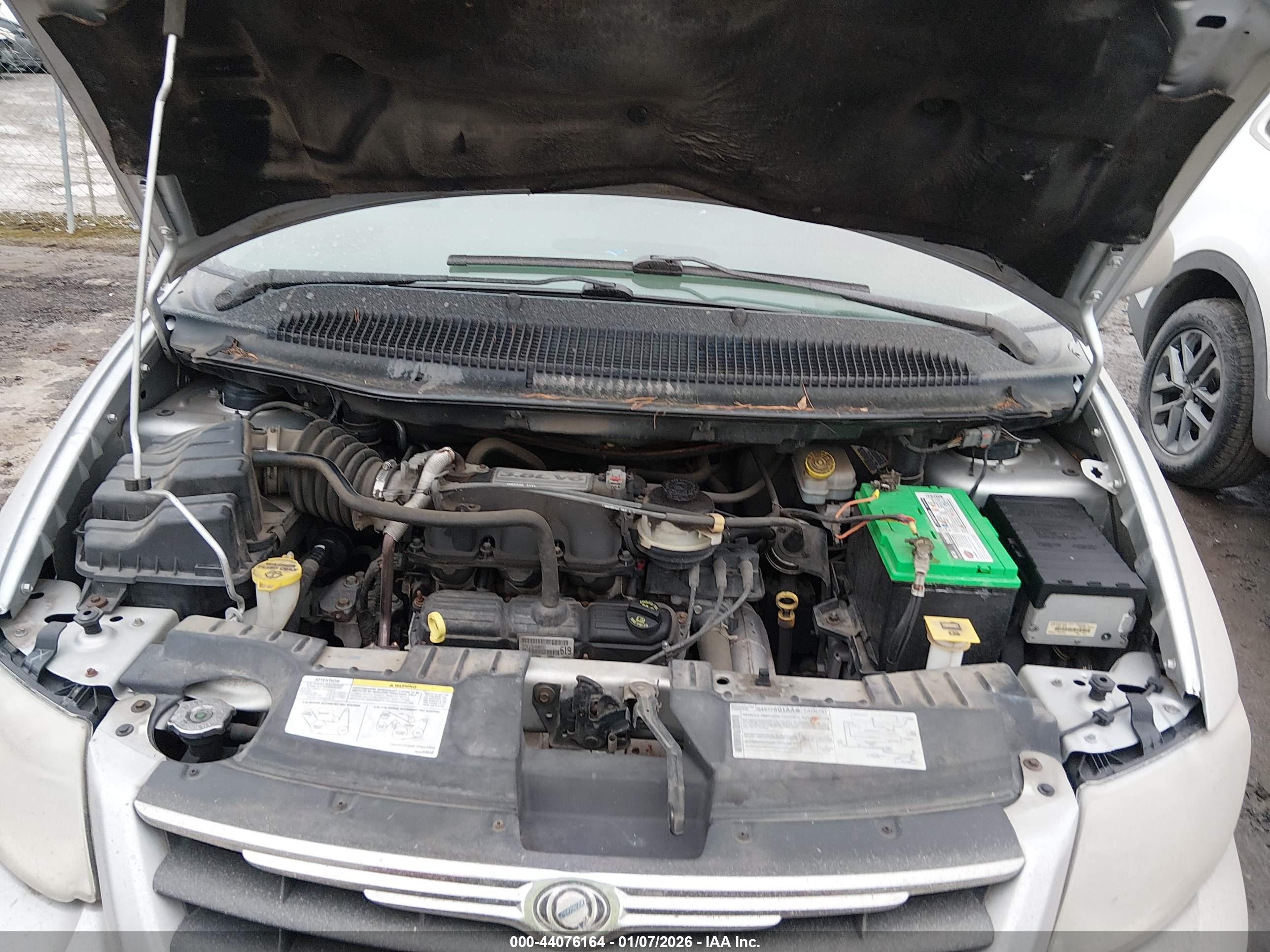 CHRYSLER TOWN image 10