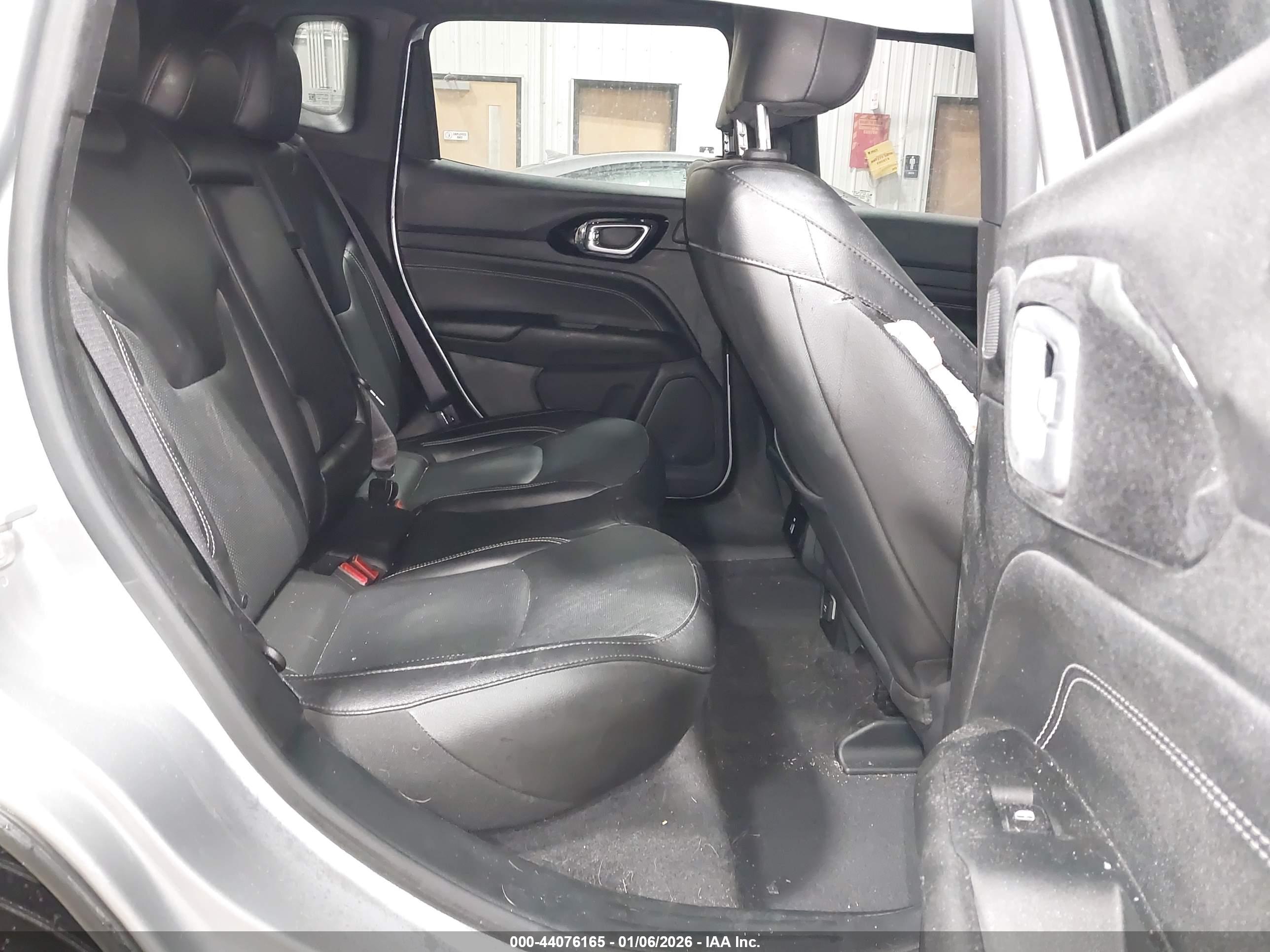 JEEP COMPASS image 8
