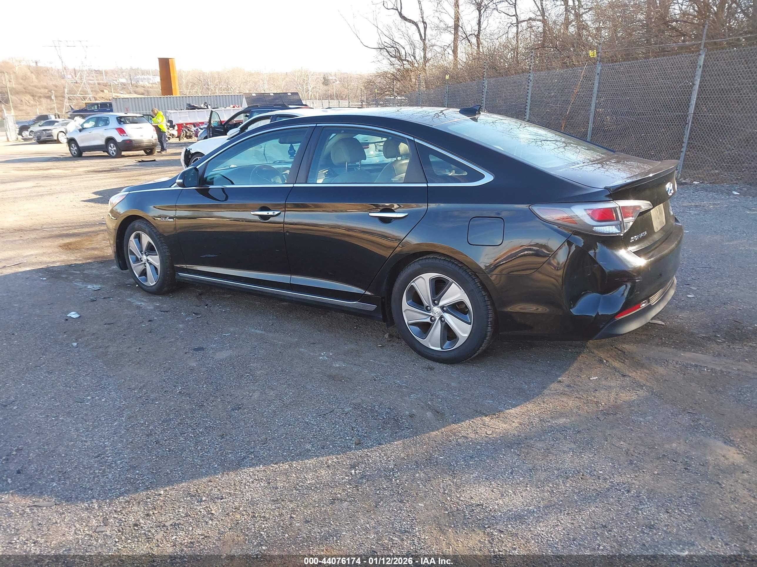 HYUNDAI SONATA image 3