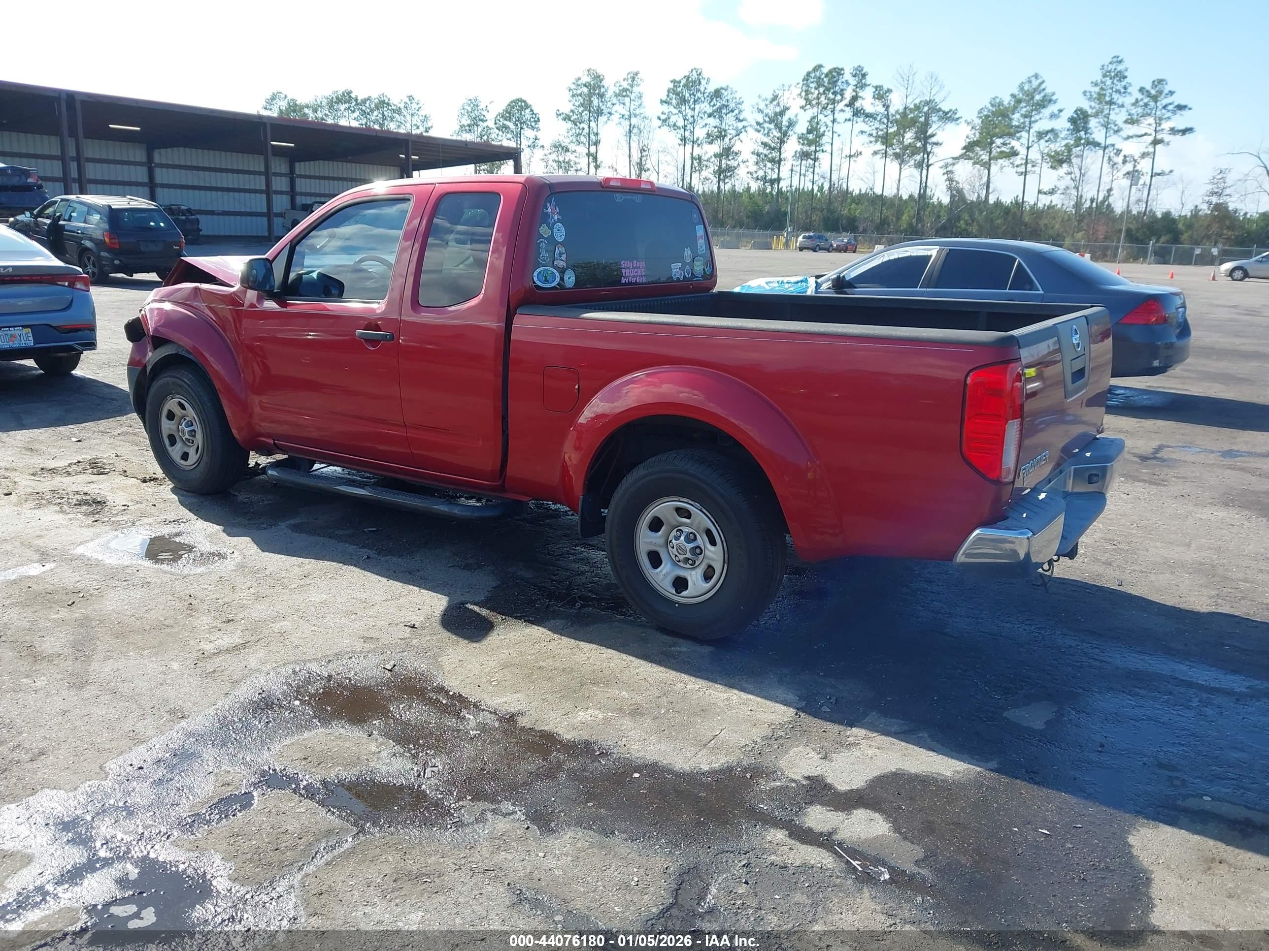 NISSAN FRONTIER image 3