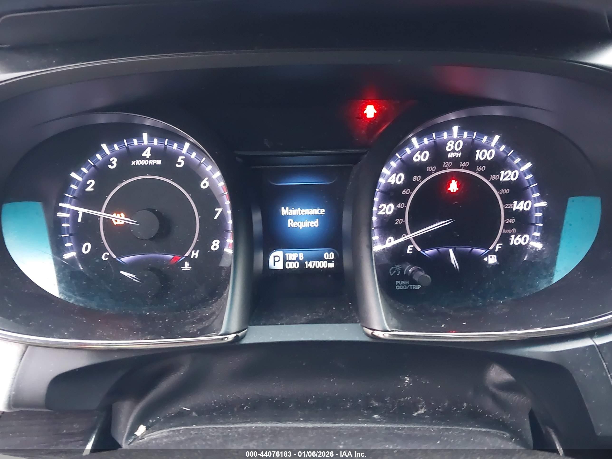 TOYOTA AVALON image 7