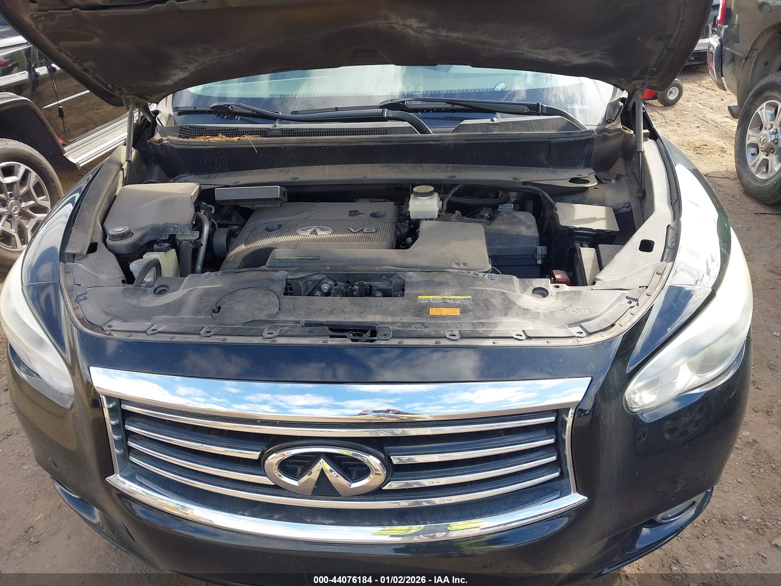 INFINITI JX35 image 10