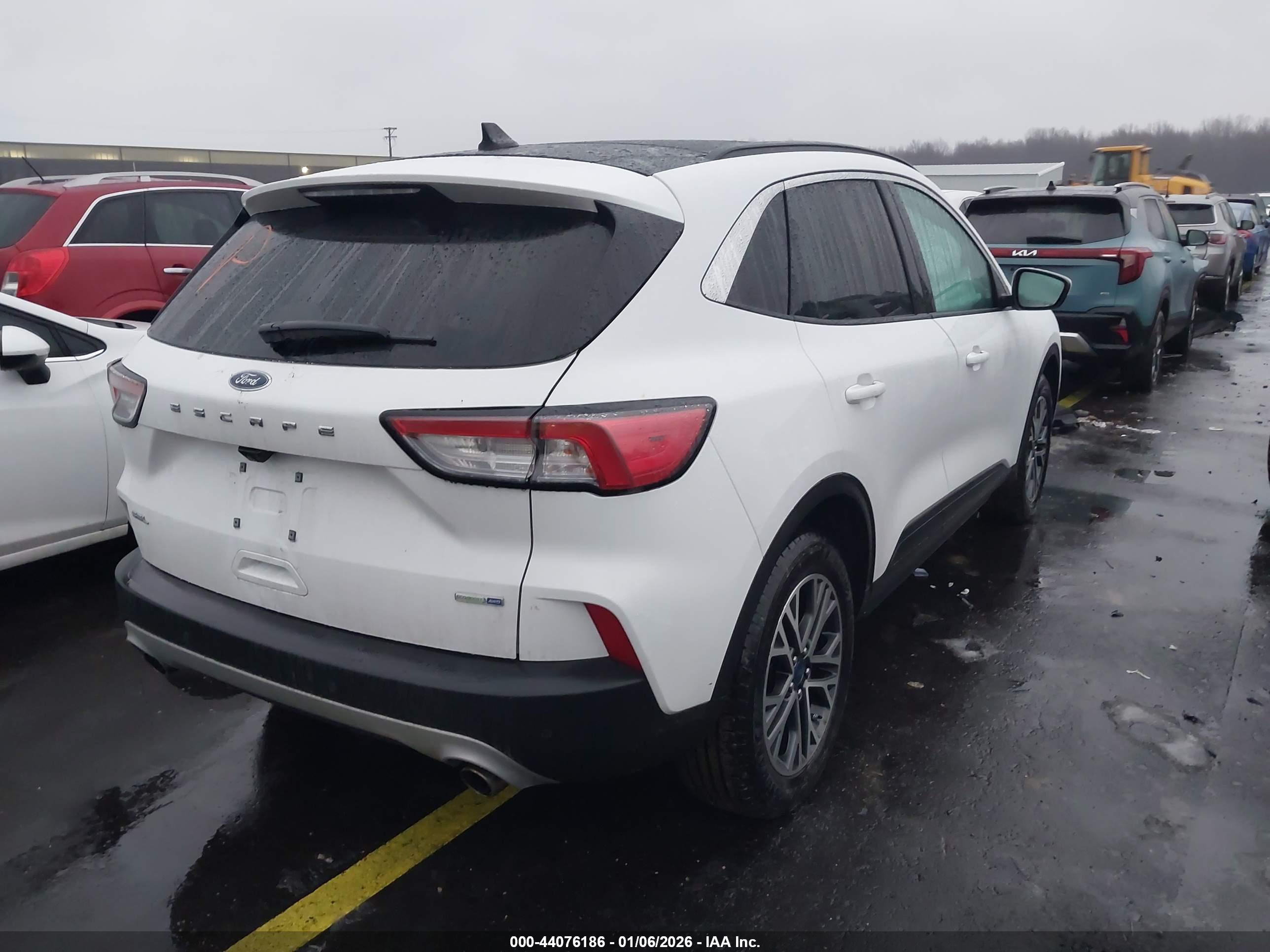 FORD ESCAPE image 4