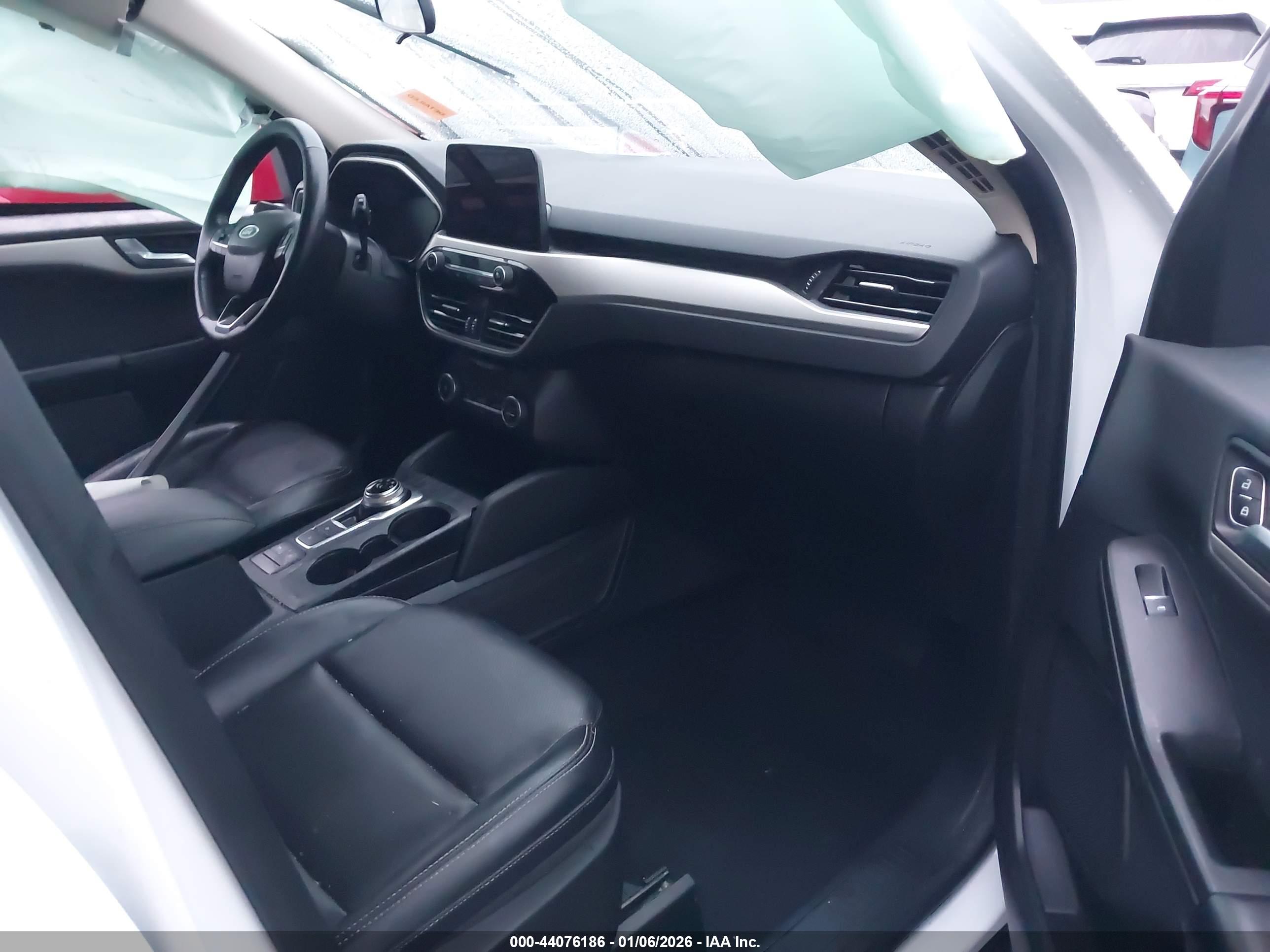 FORD ESCAPE image 5