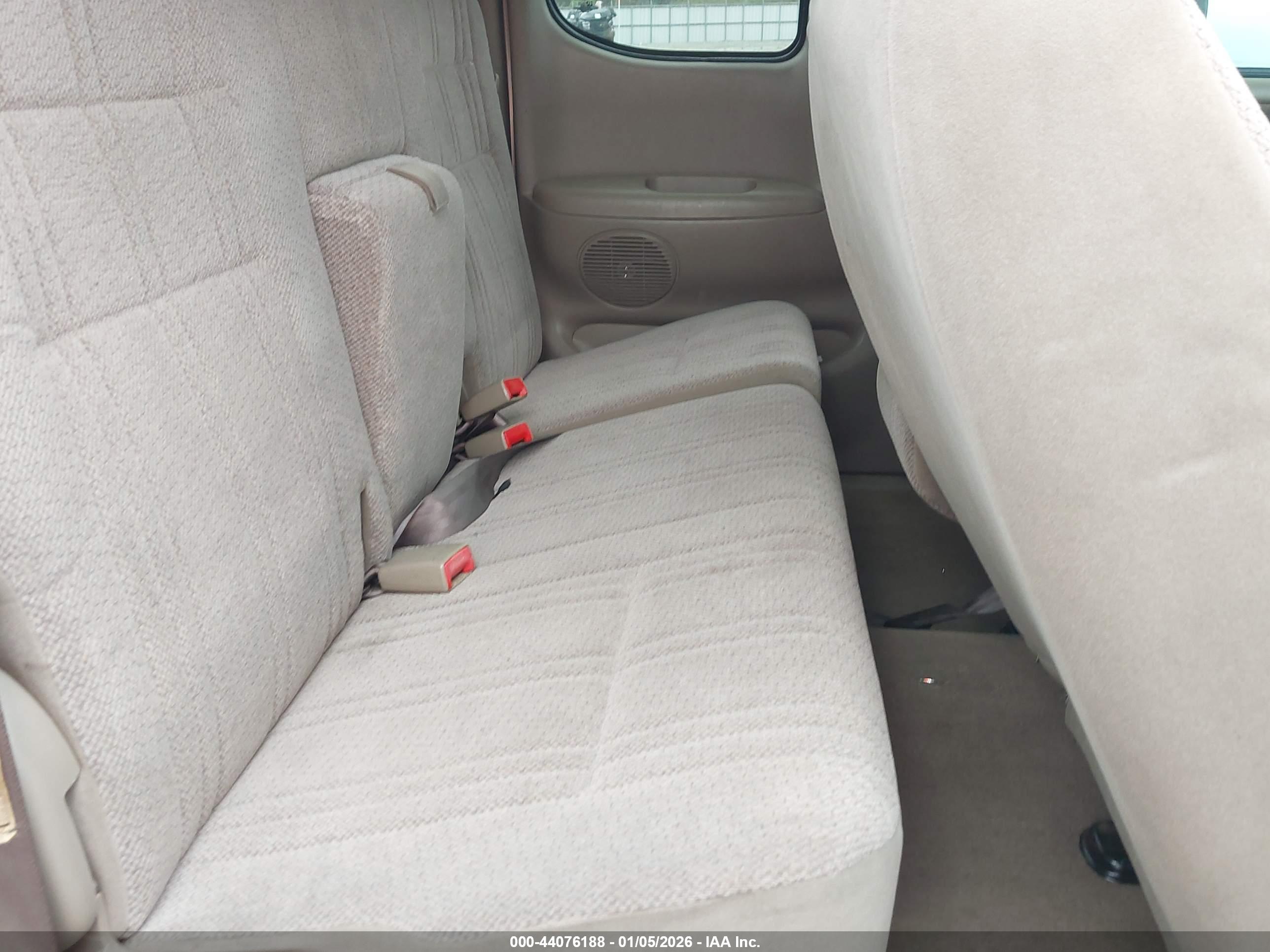 TOYOTA TUNDRA image 8