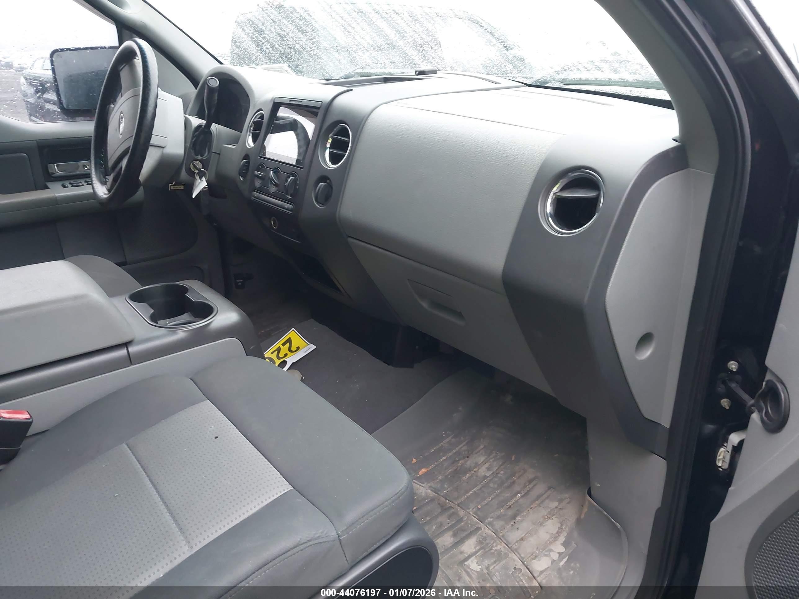FORD F-150 image 5