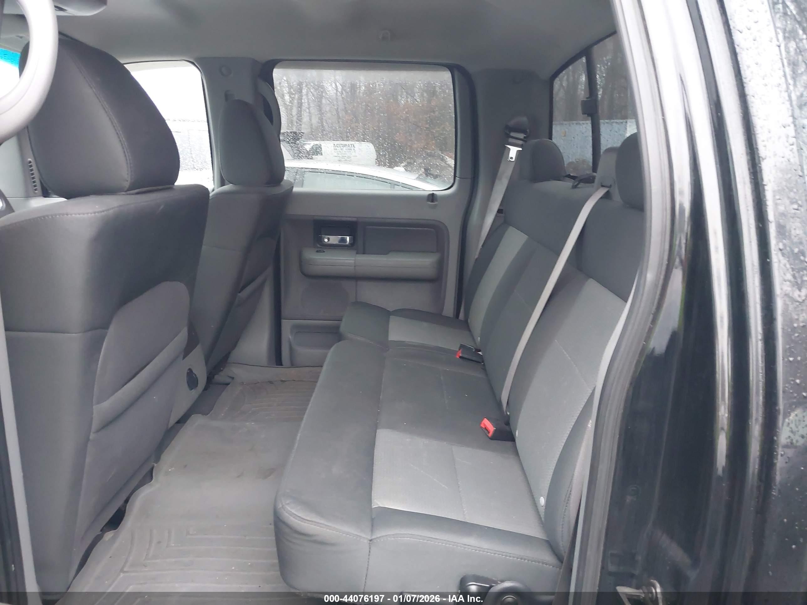 FORD F-150 image 8
