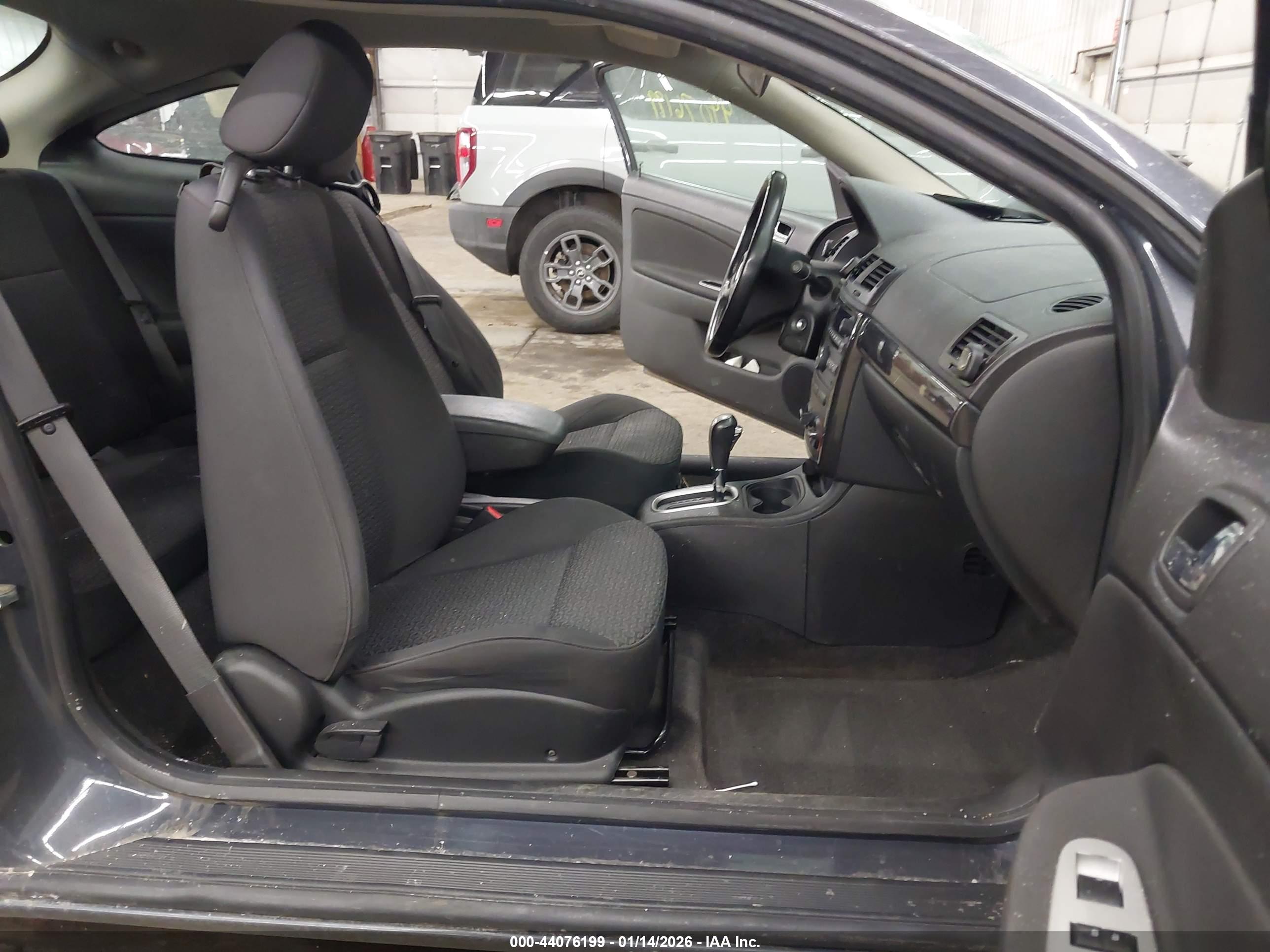 PONTIAC G5 image 5
