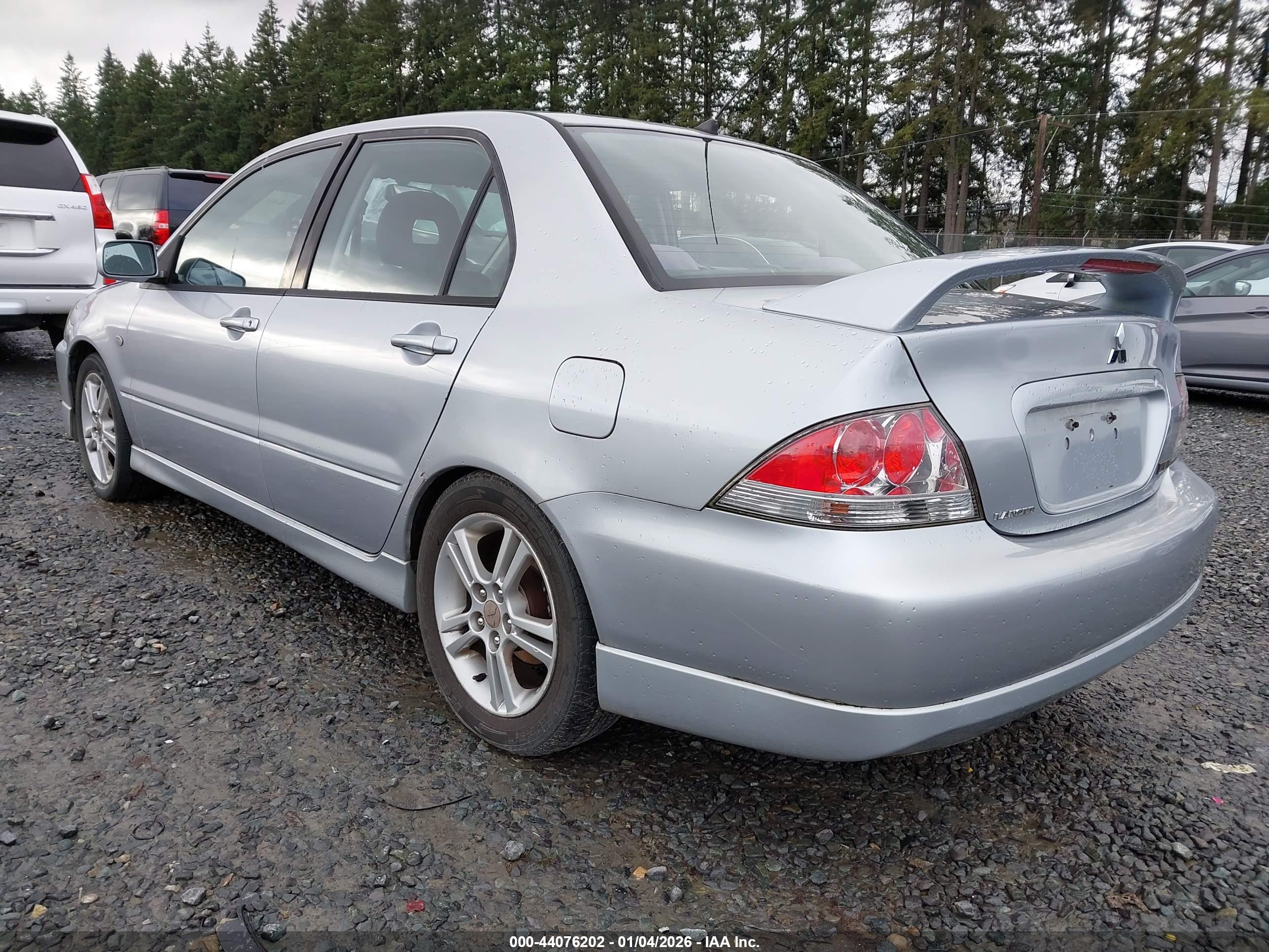 MITSUBISHI LANCER image 3