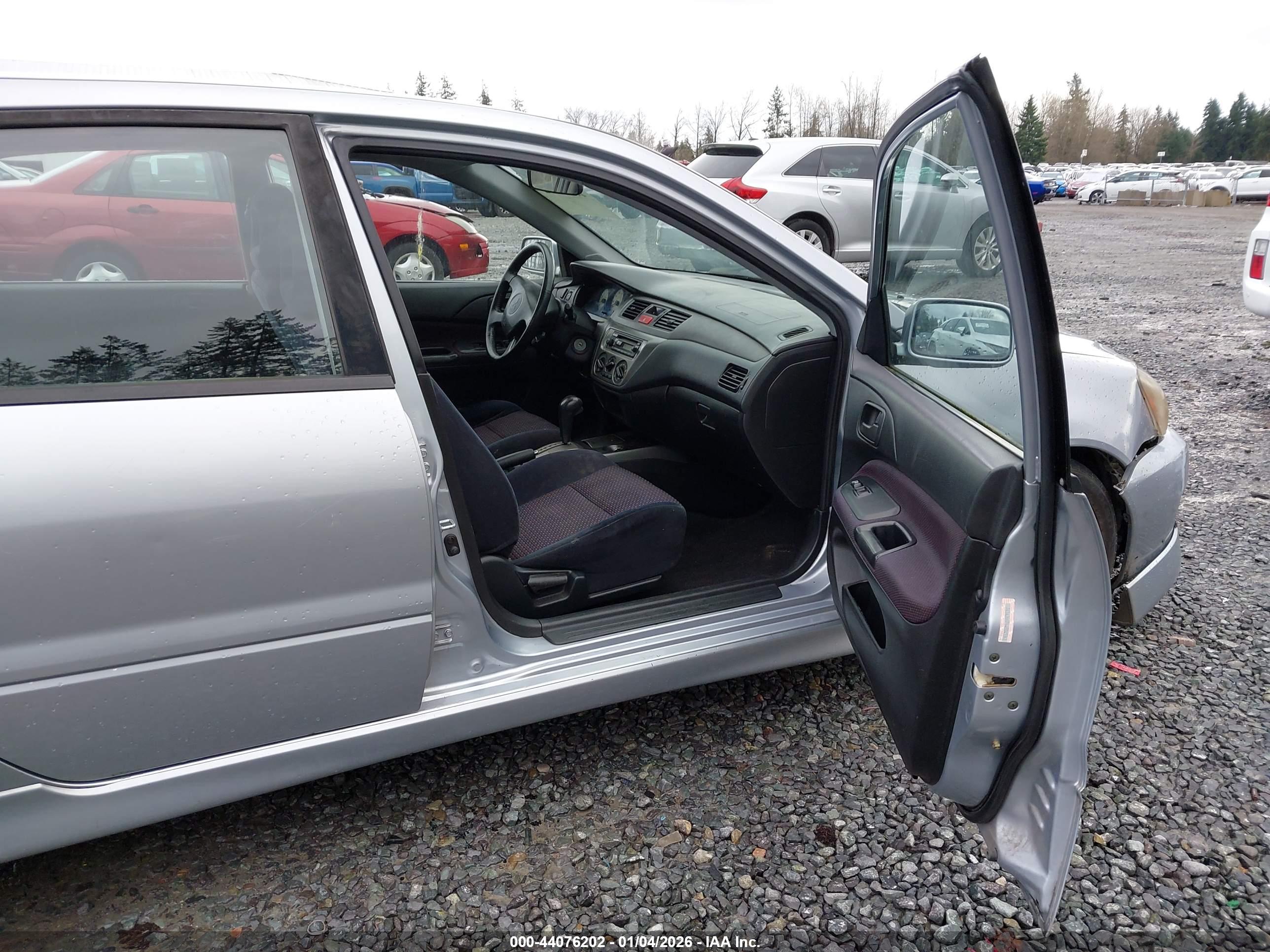 MITSUBISHI LANCER image 5