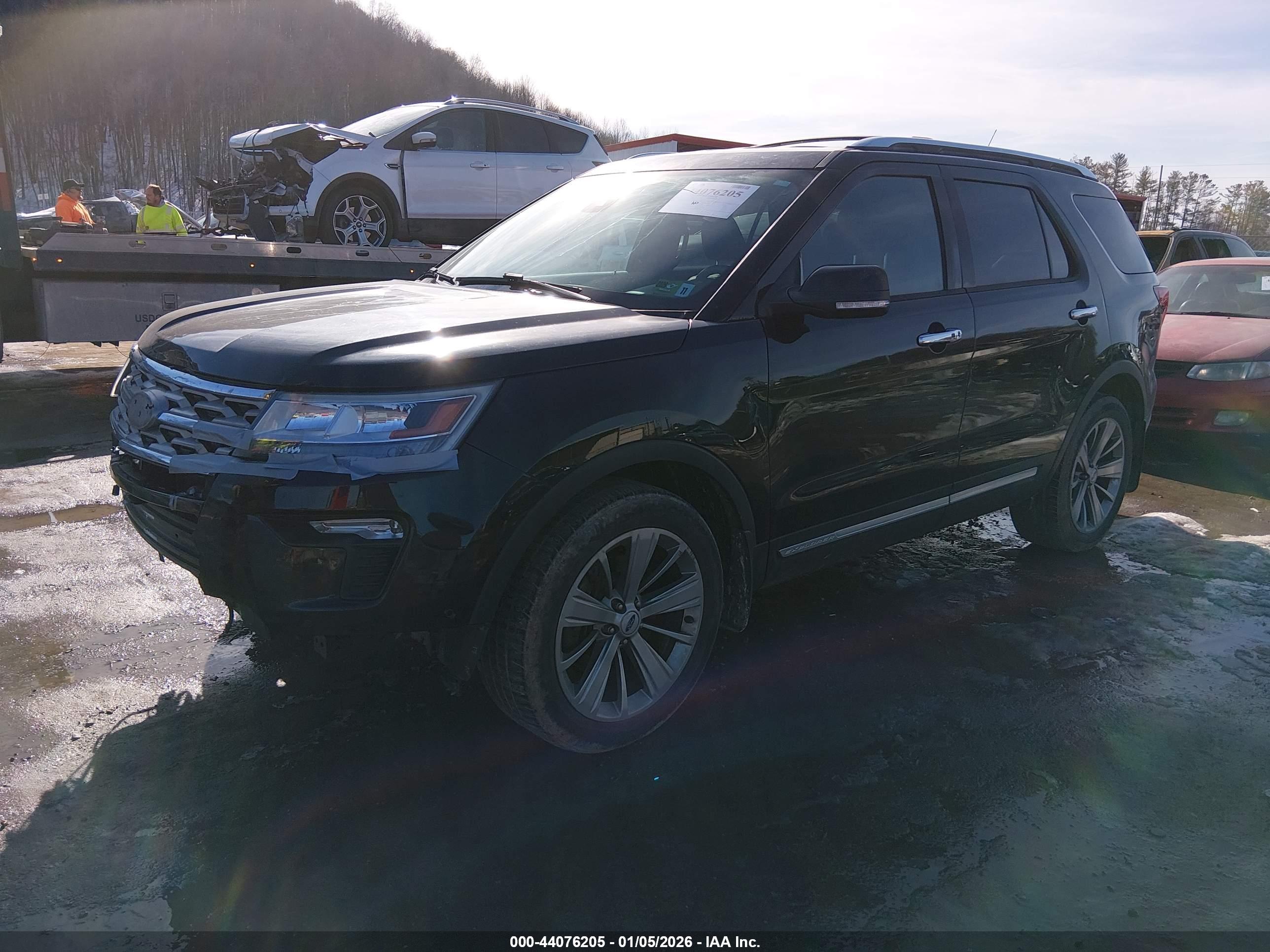 FORD EXPLORER image 2