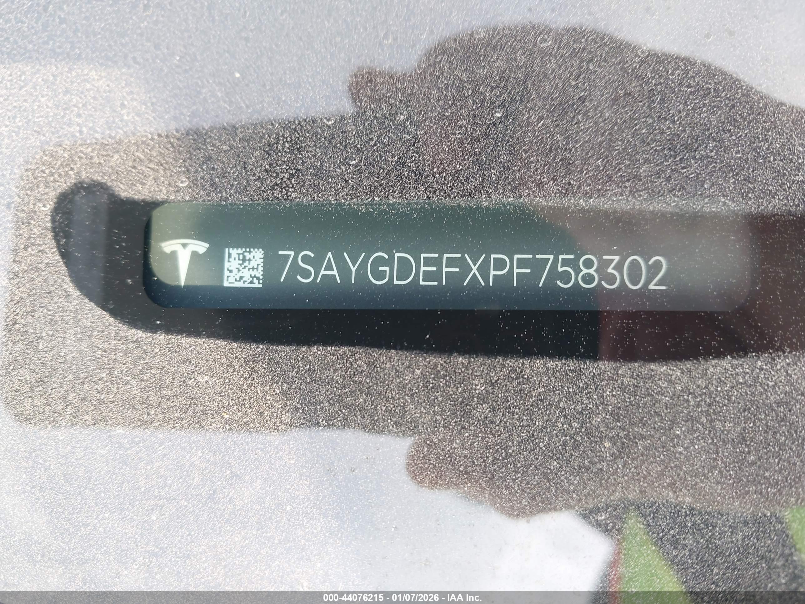 TESLA MODEL image 9