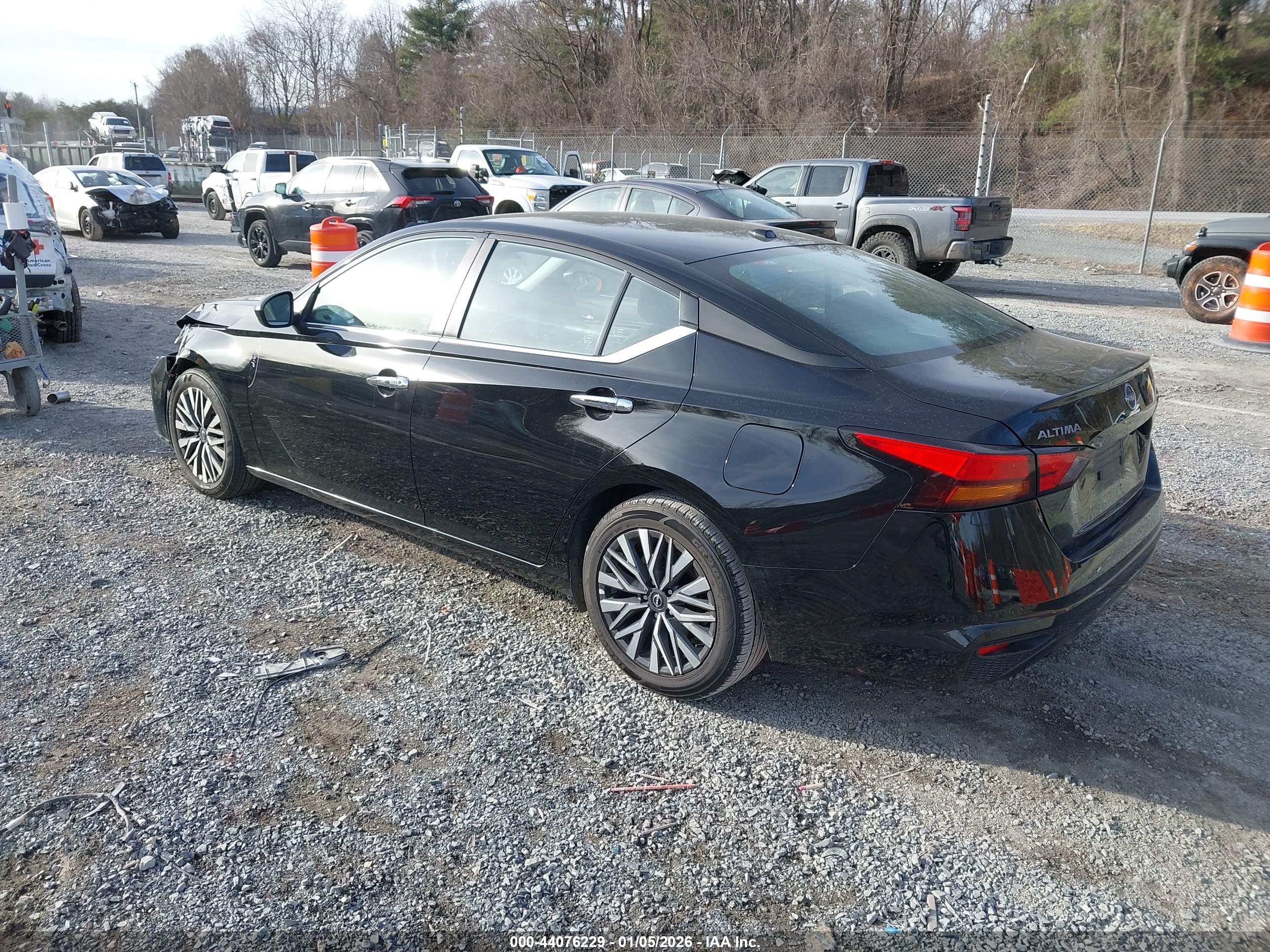 NISSAN ALTIMA image 3