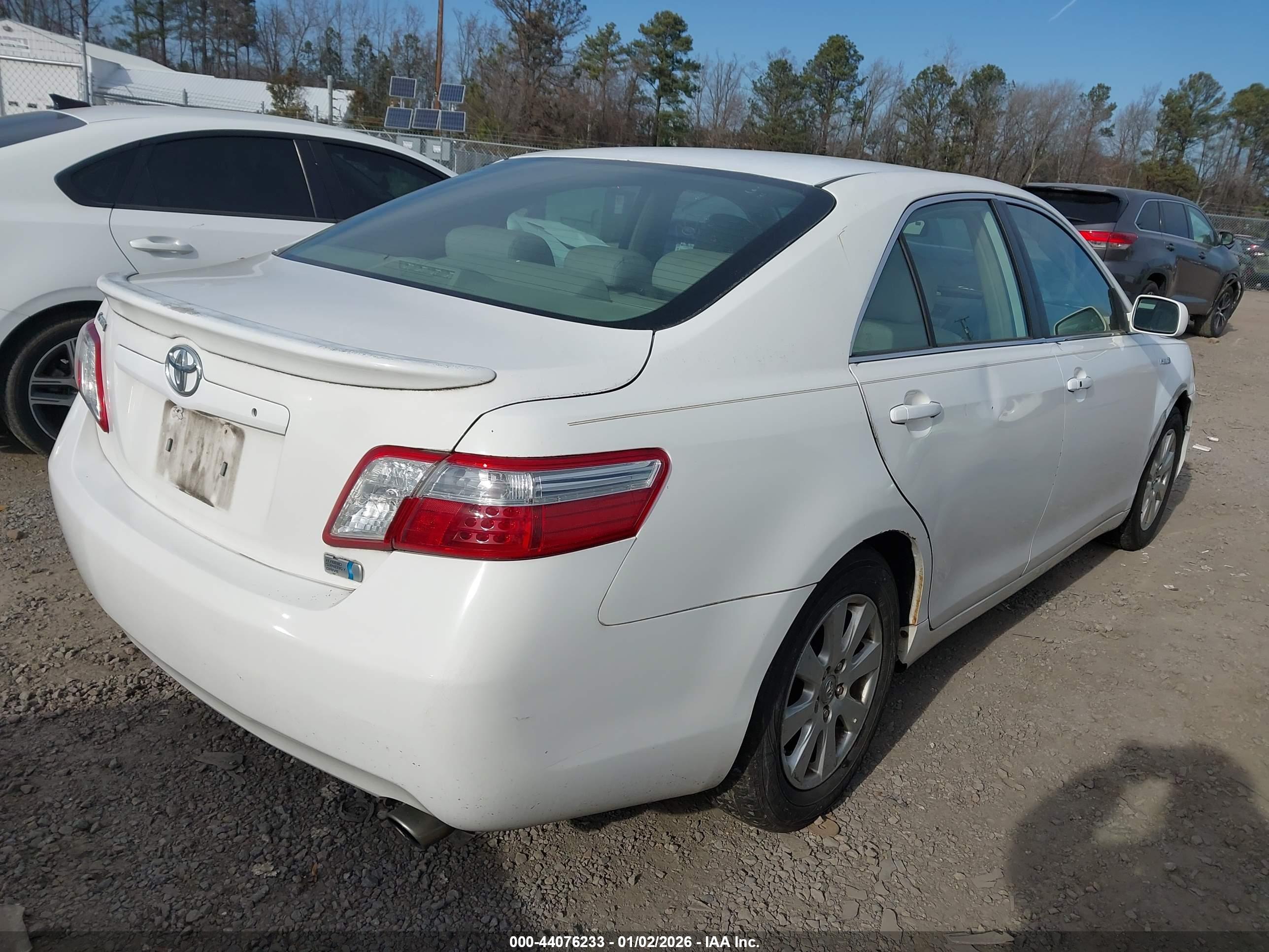 TOYOTA CAMRY image 4