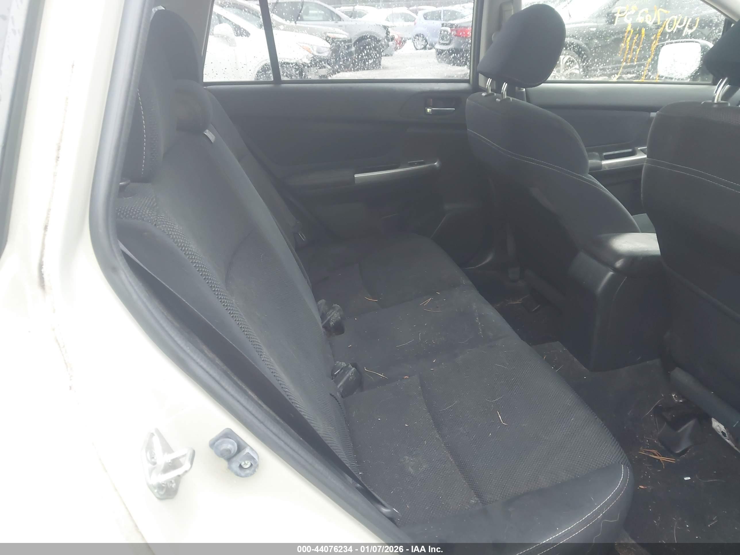 SUBARU XV image 8