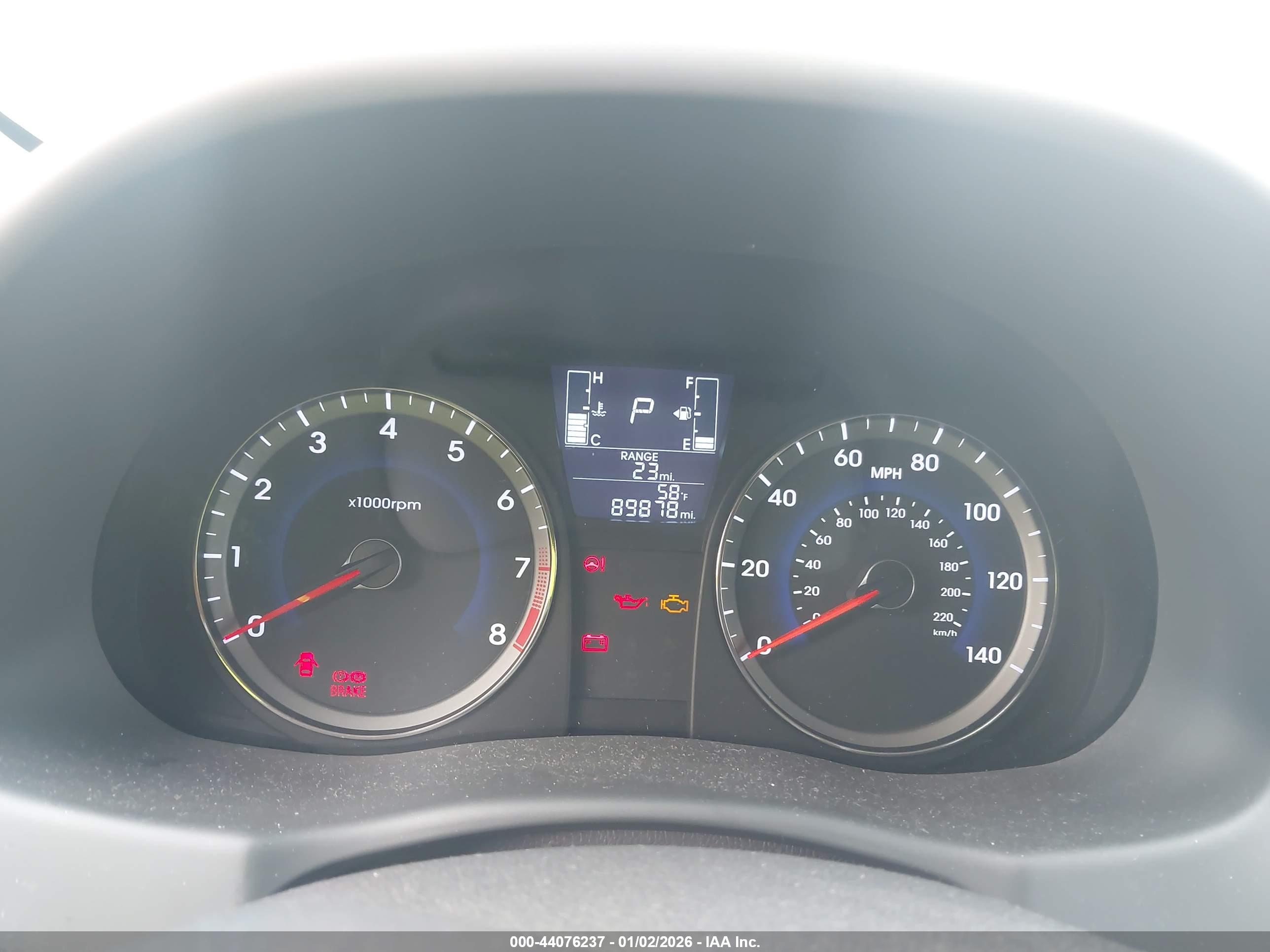 HYUNDAI ACCENT image 7