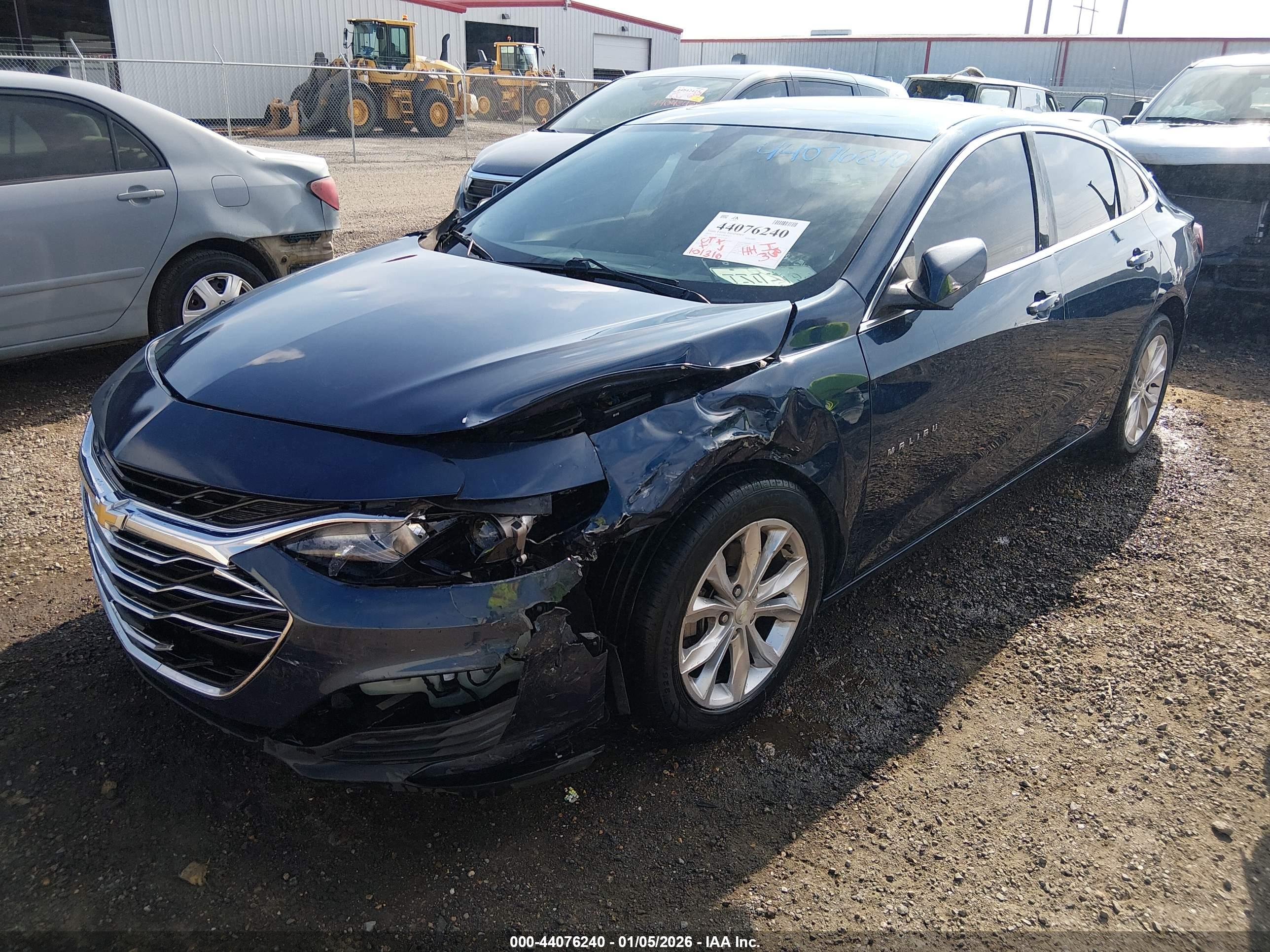 CHEVROLET MALIBU image 2