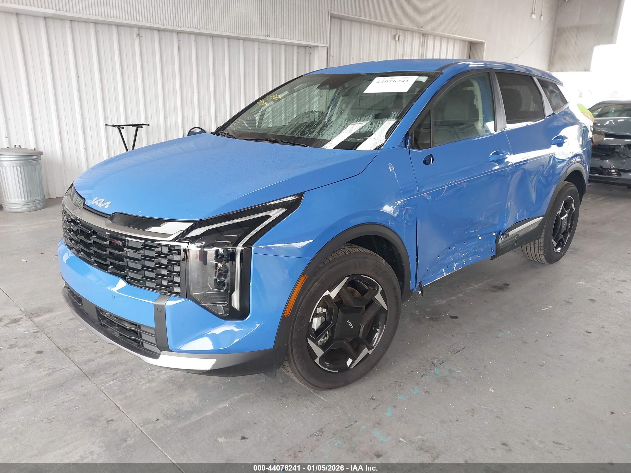 KIA SPORTAGE image 2