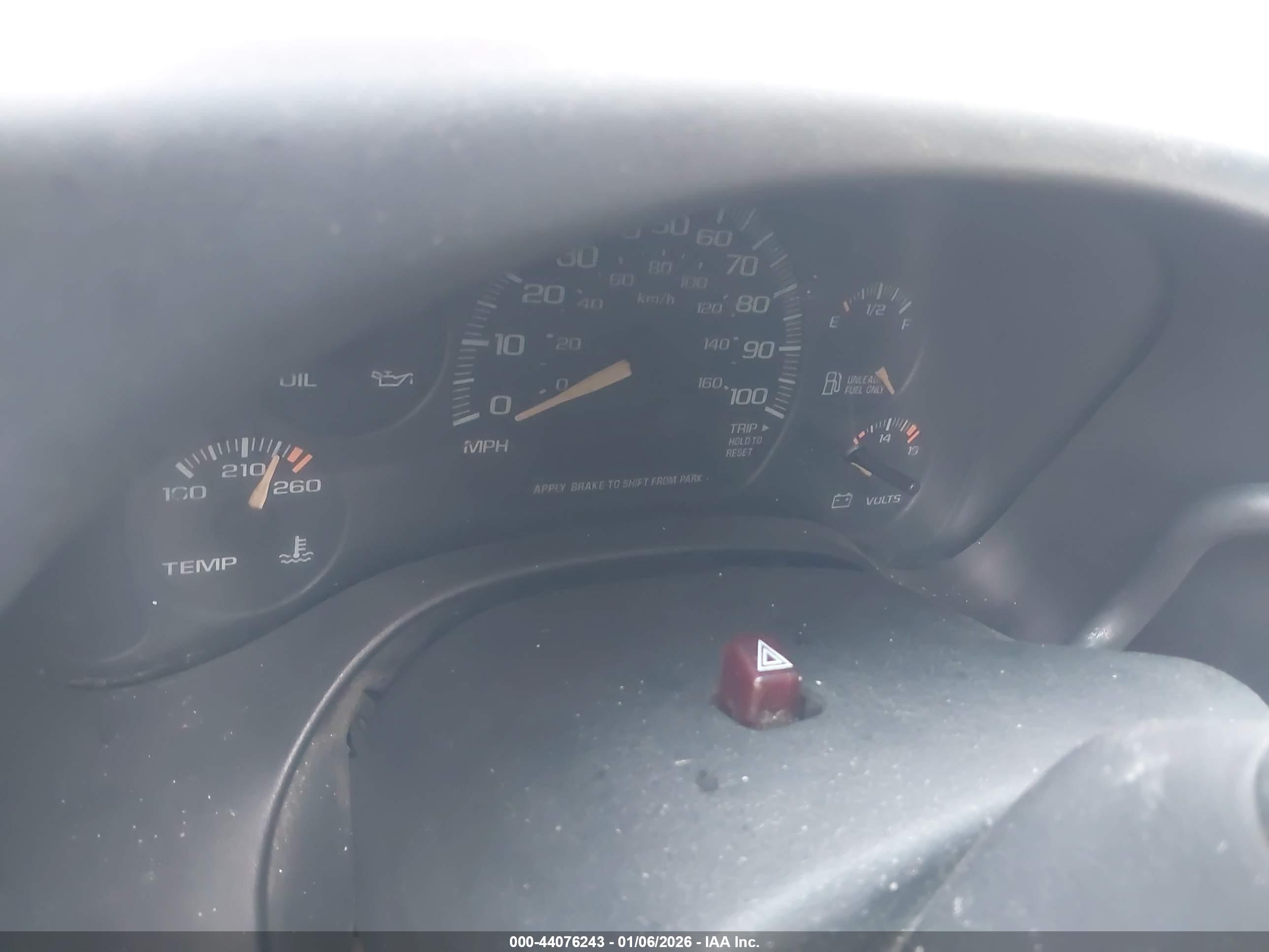 CHEVROLET EXPRESS image 7