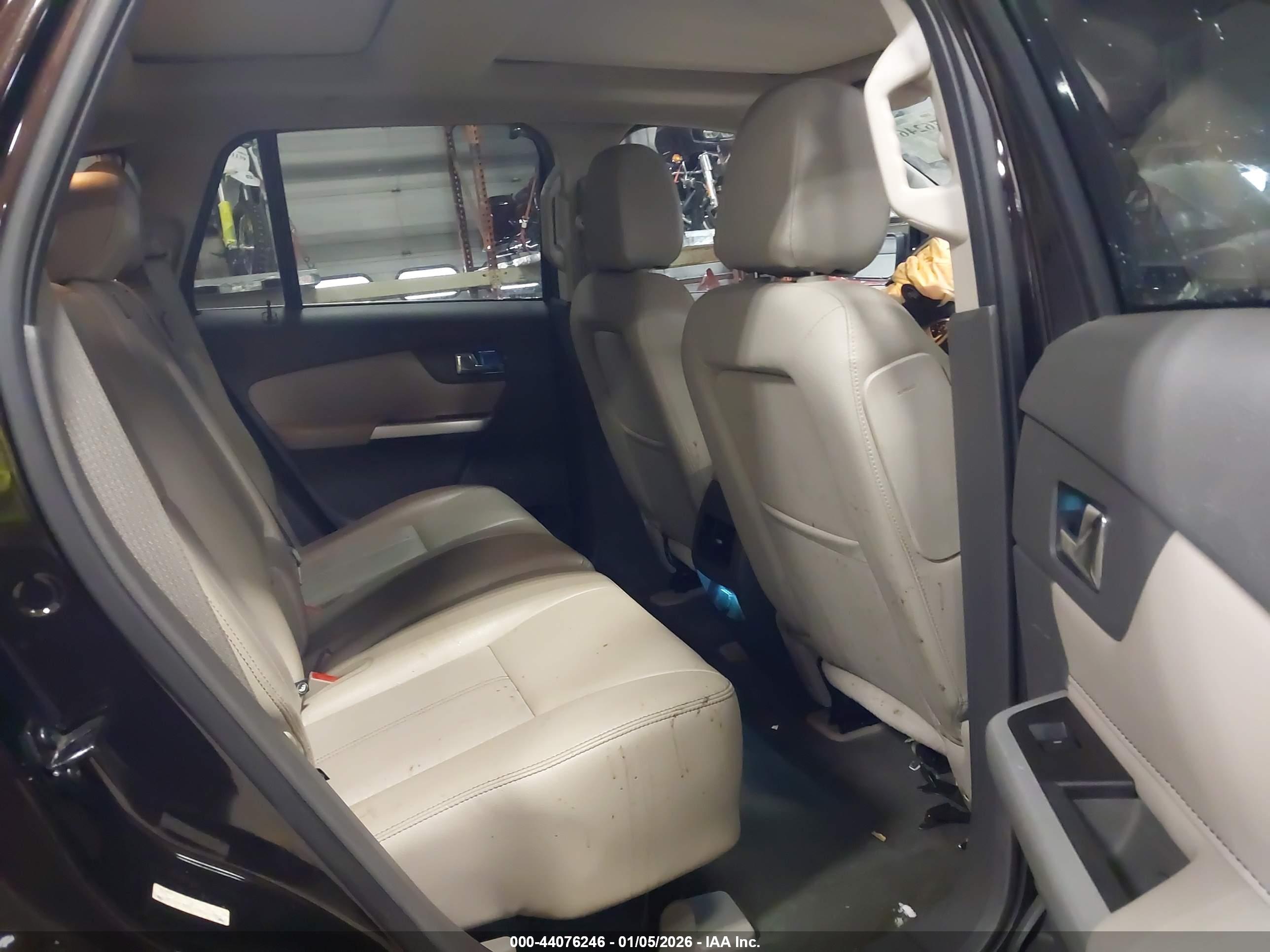 FORD EDGE image 8