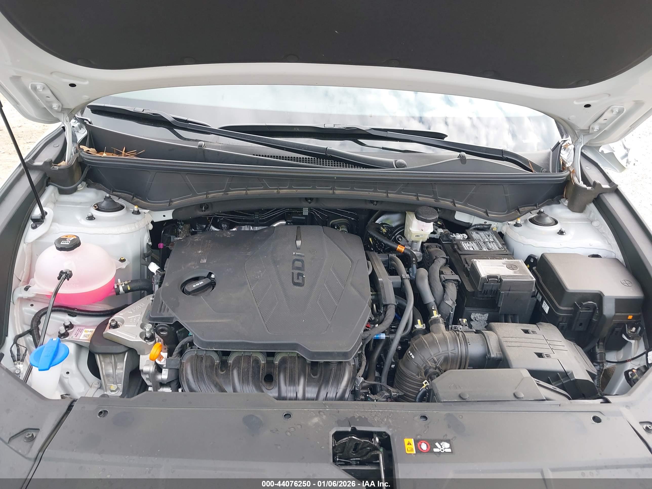HYUNDAI TUCSON image 10