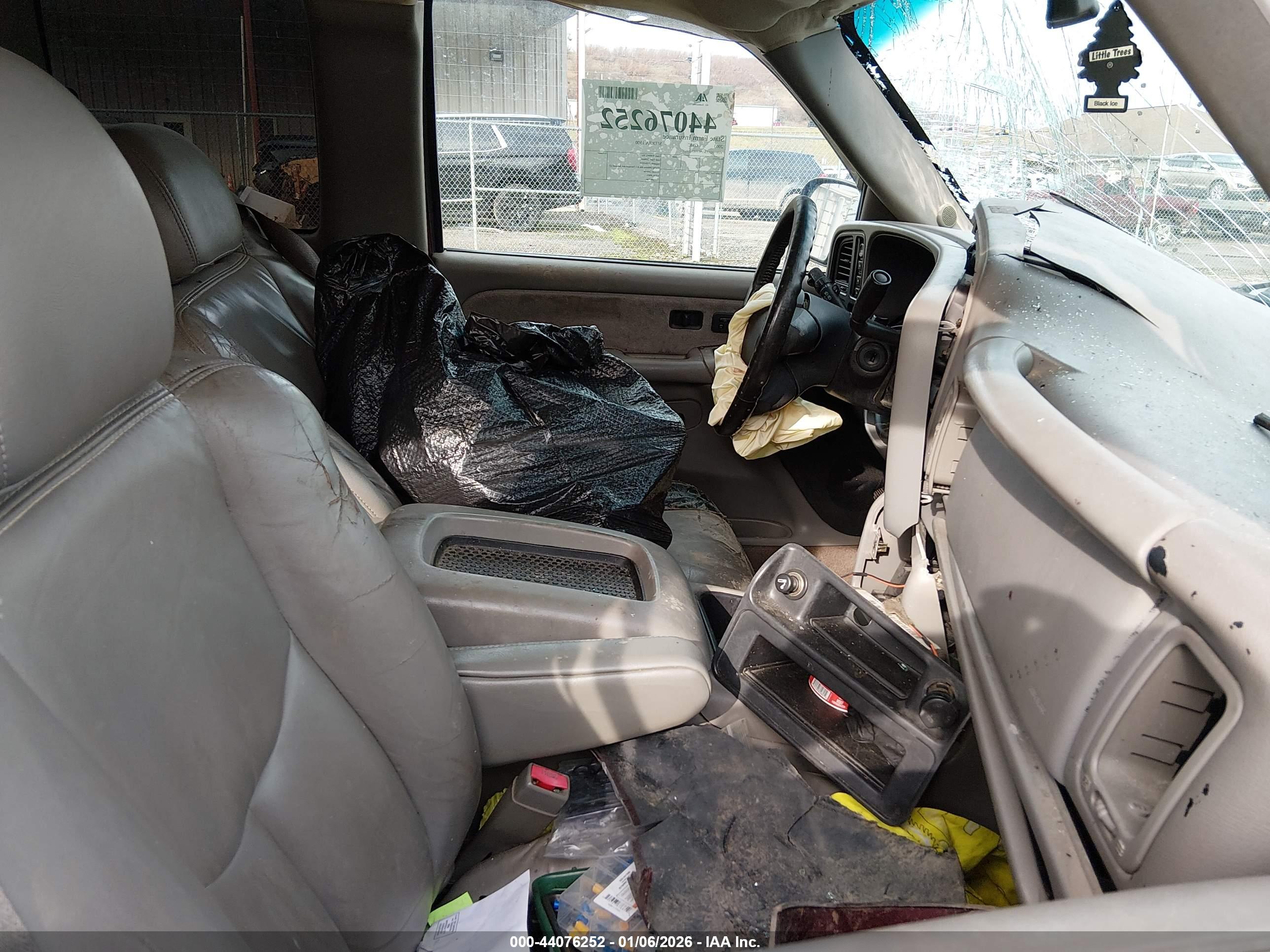 GMC SIERRA image 5