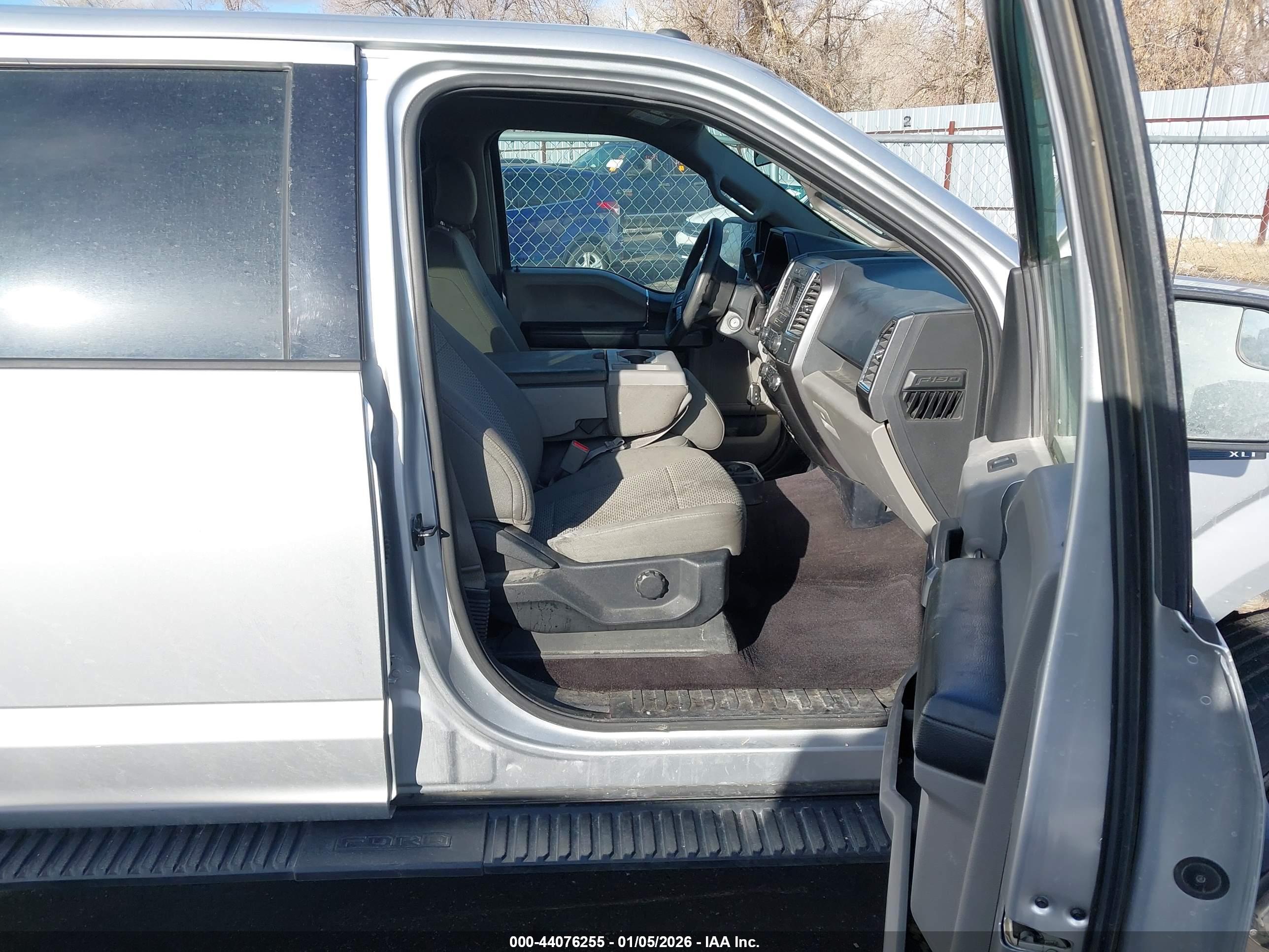 FORD F-150 image 5