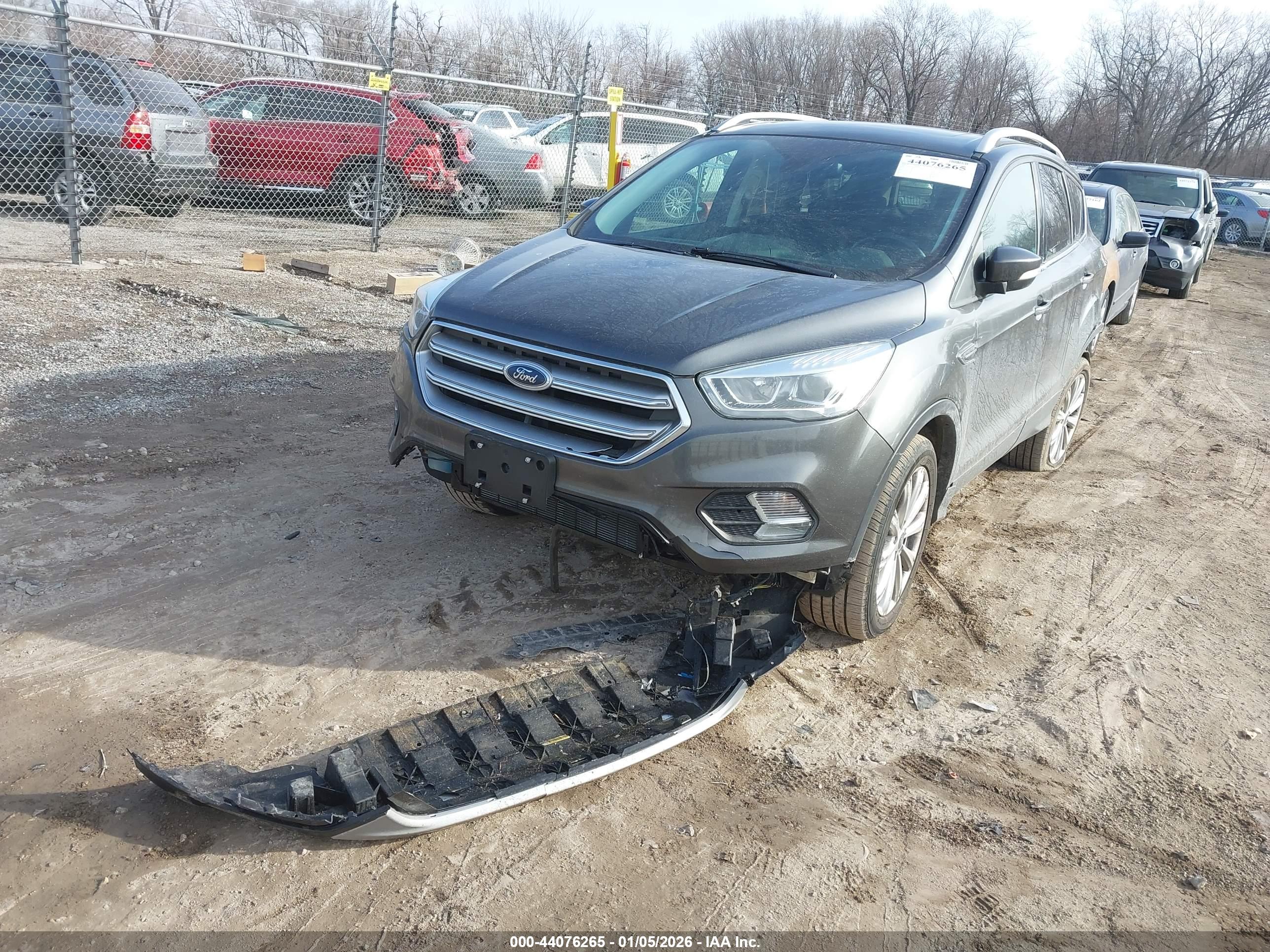 FORD ESCAPE image 2
