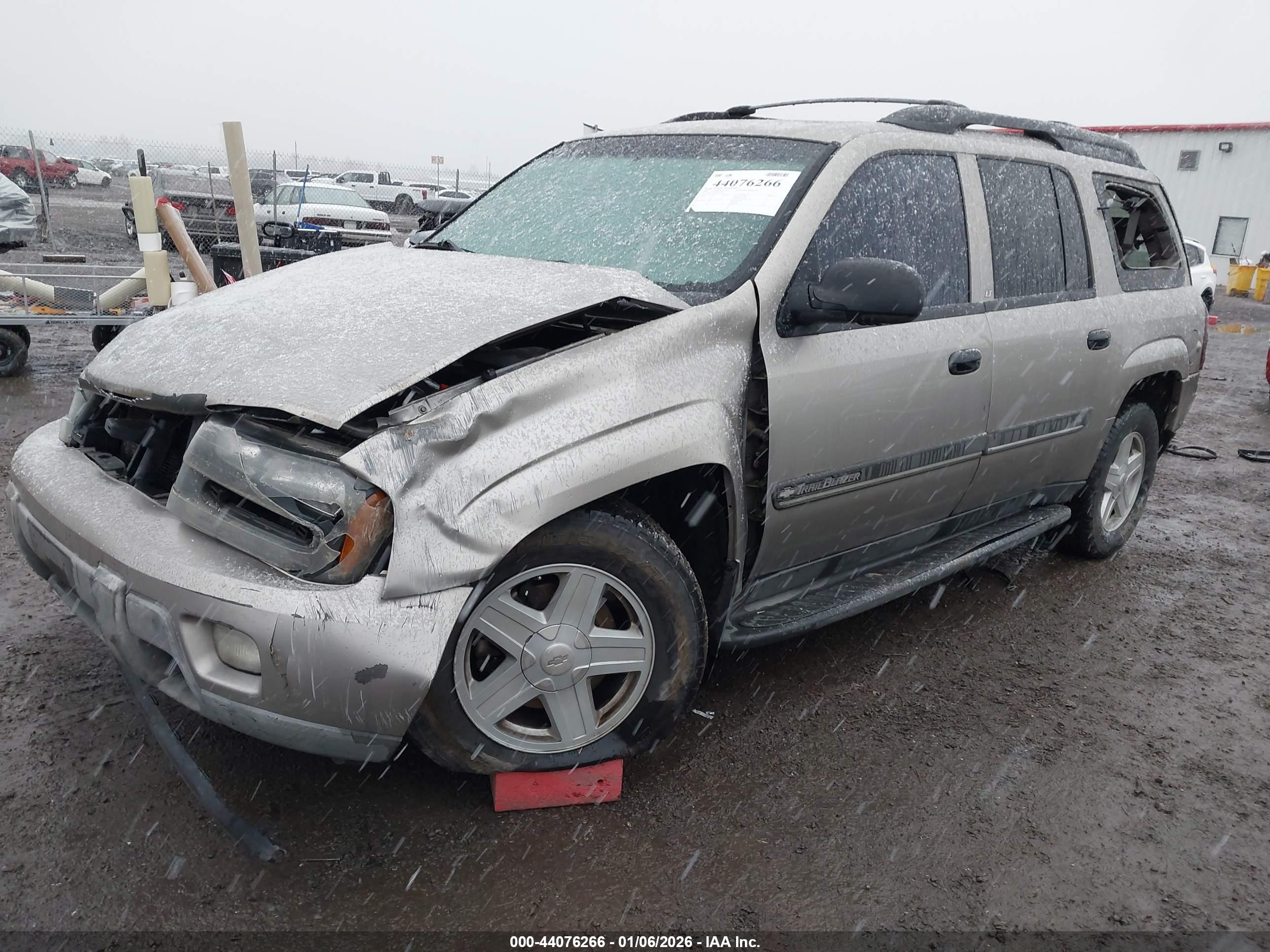 CHEVROLET TRAILBLAZER image 2