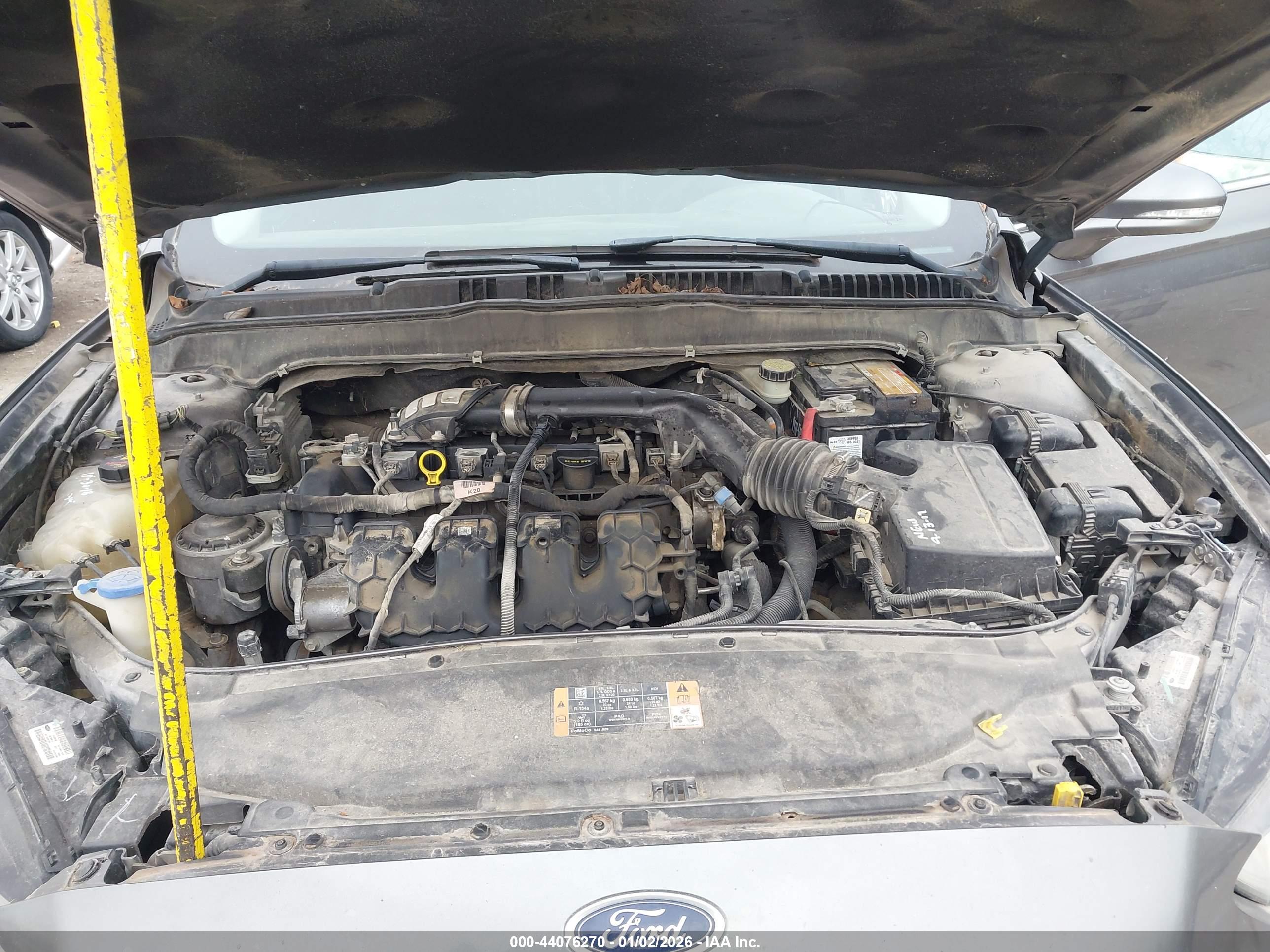 FORD FUSION image 10