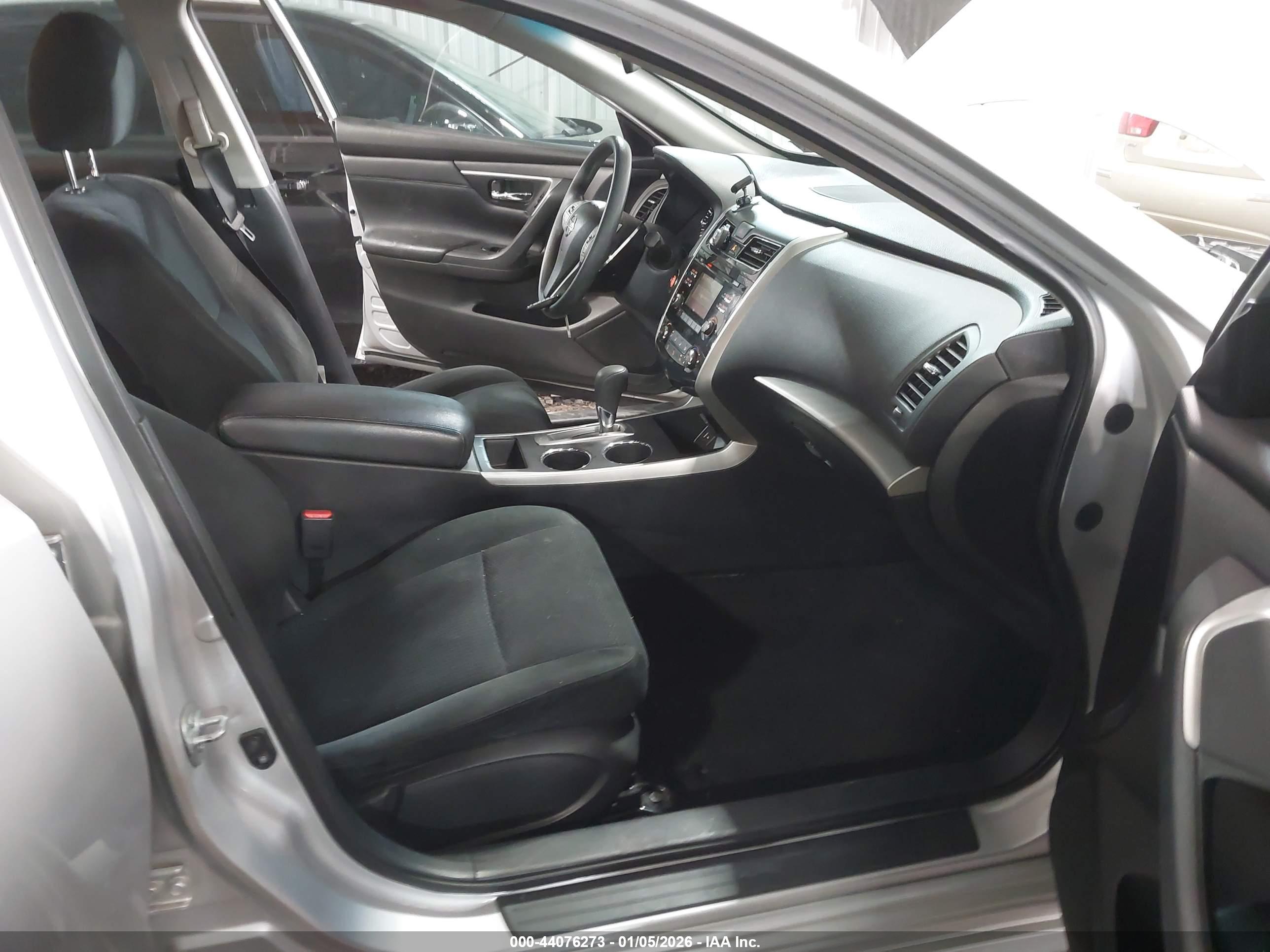 NISSAN ALTIMA image 5