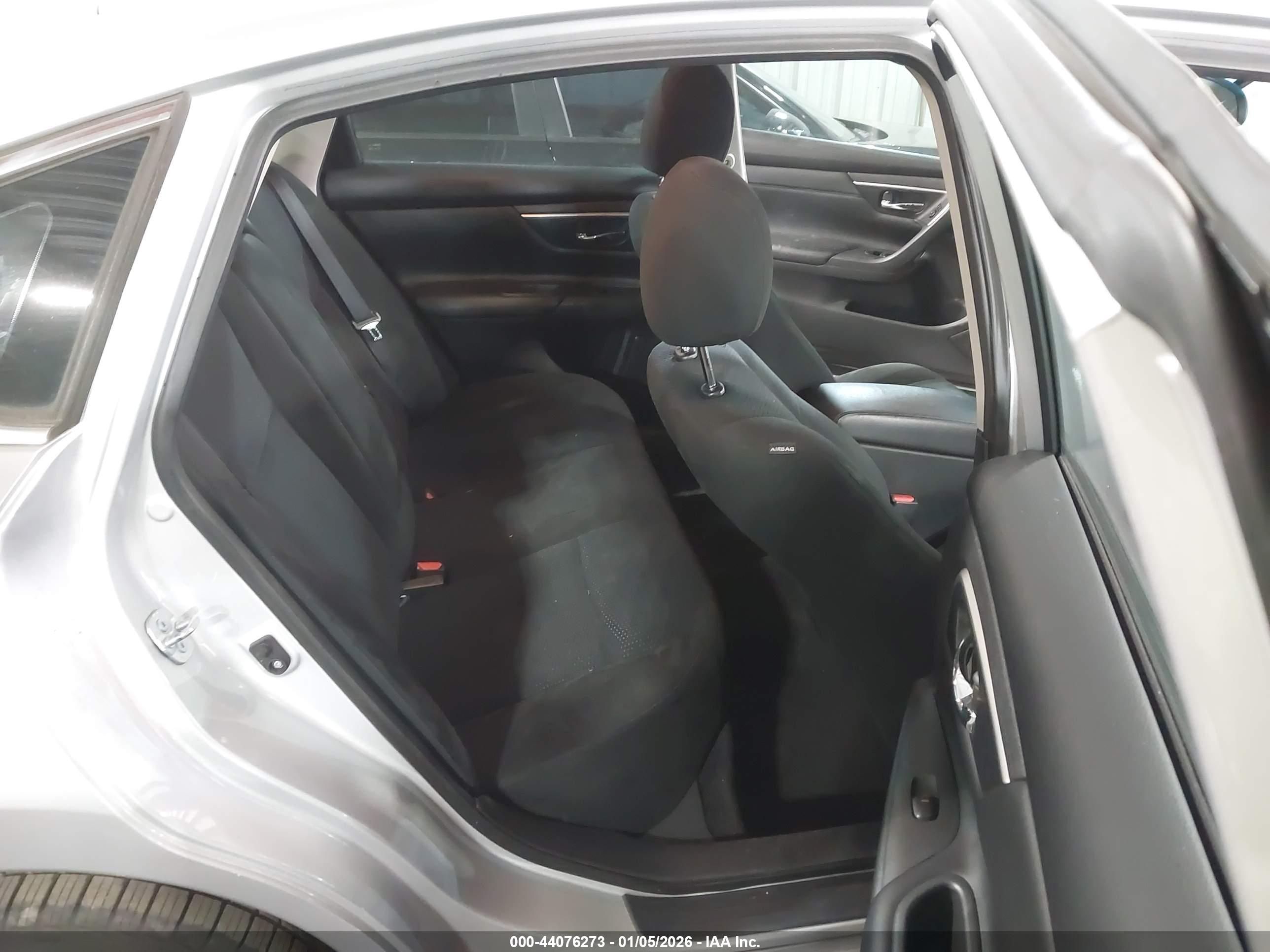 NISSAN ALTIMA image 8