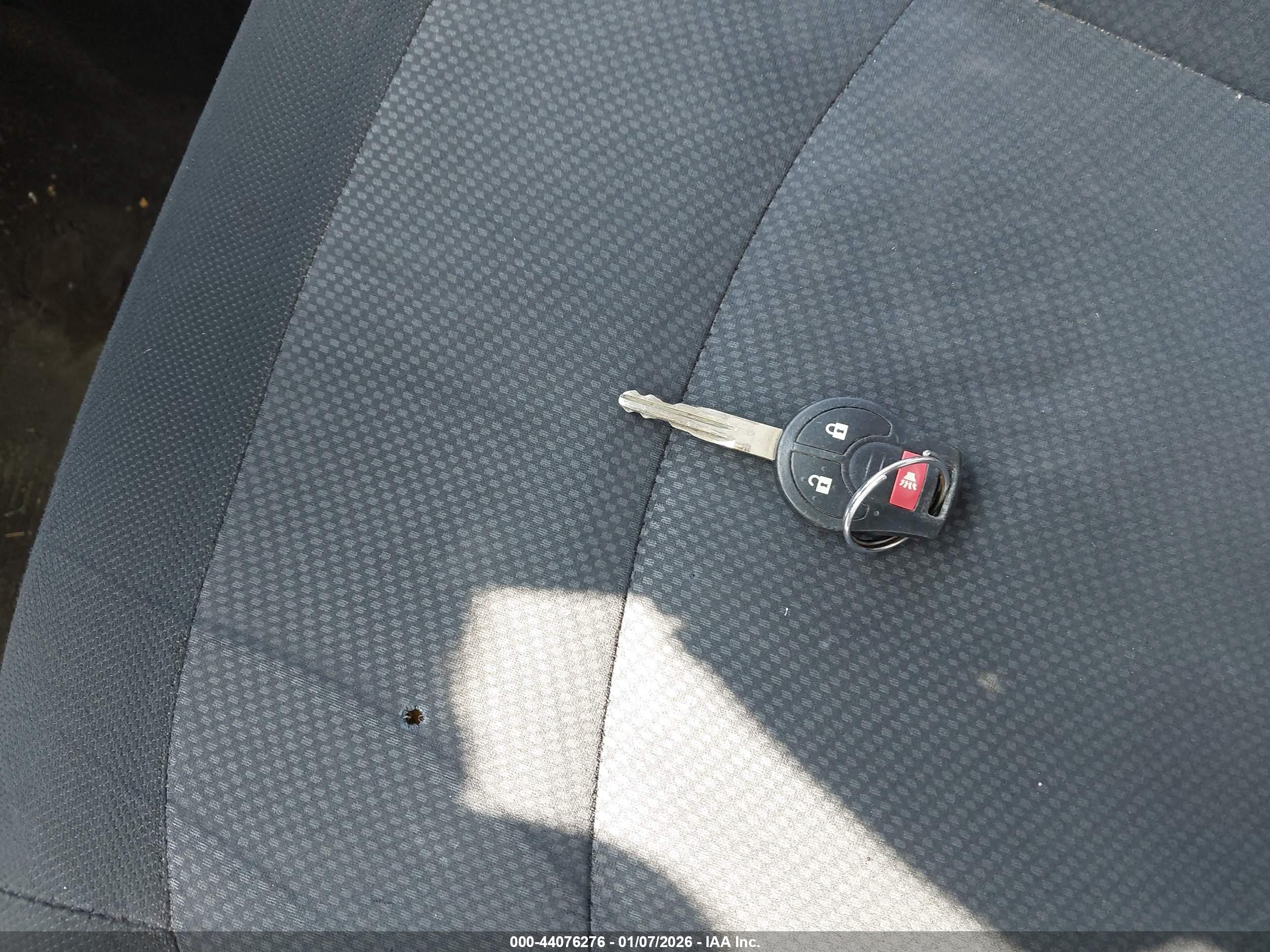 NISSAN ROGUE image 11