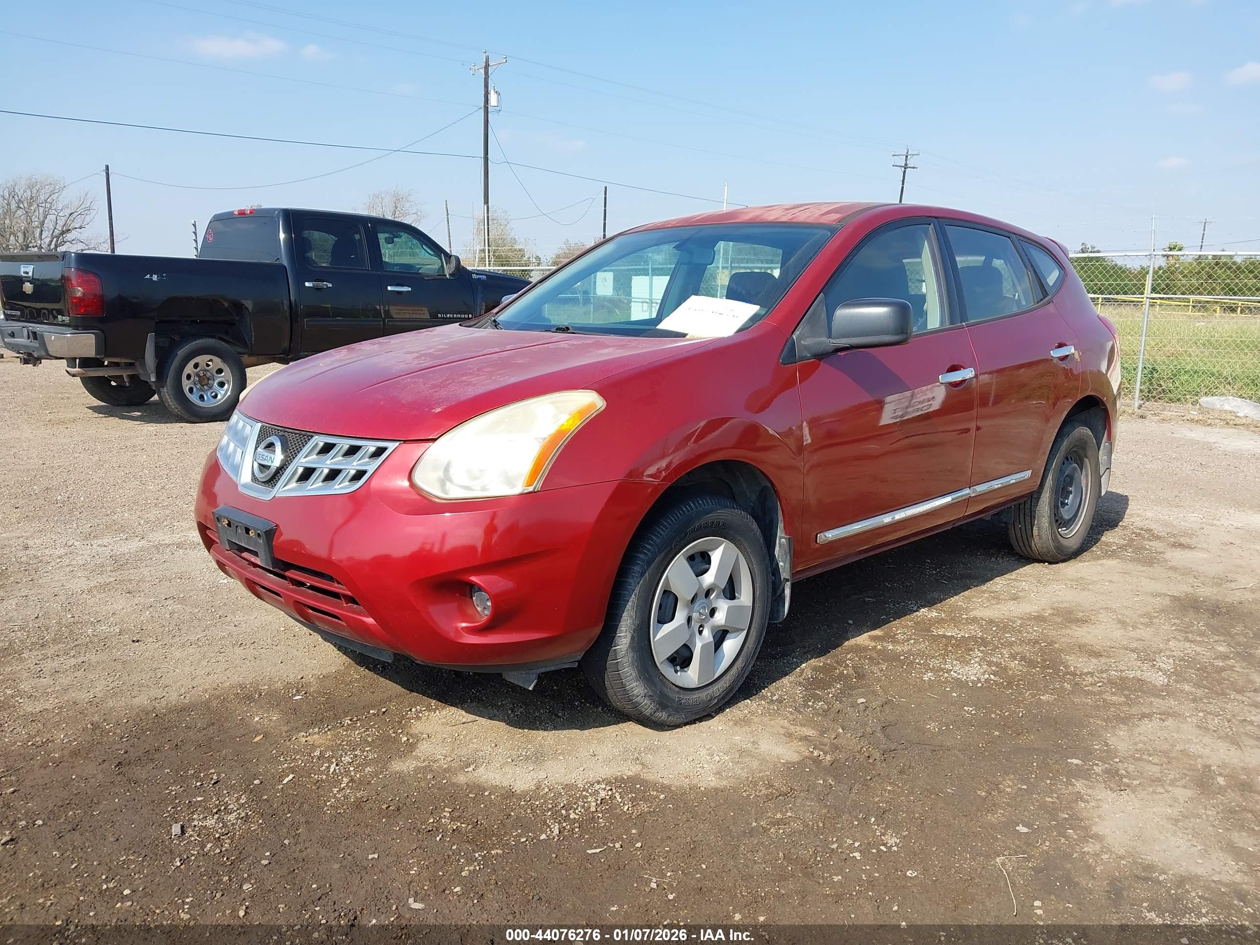 NISSAN ROGUE image 2