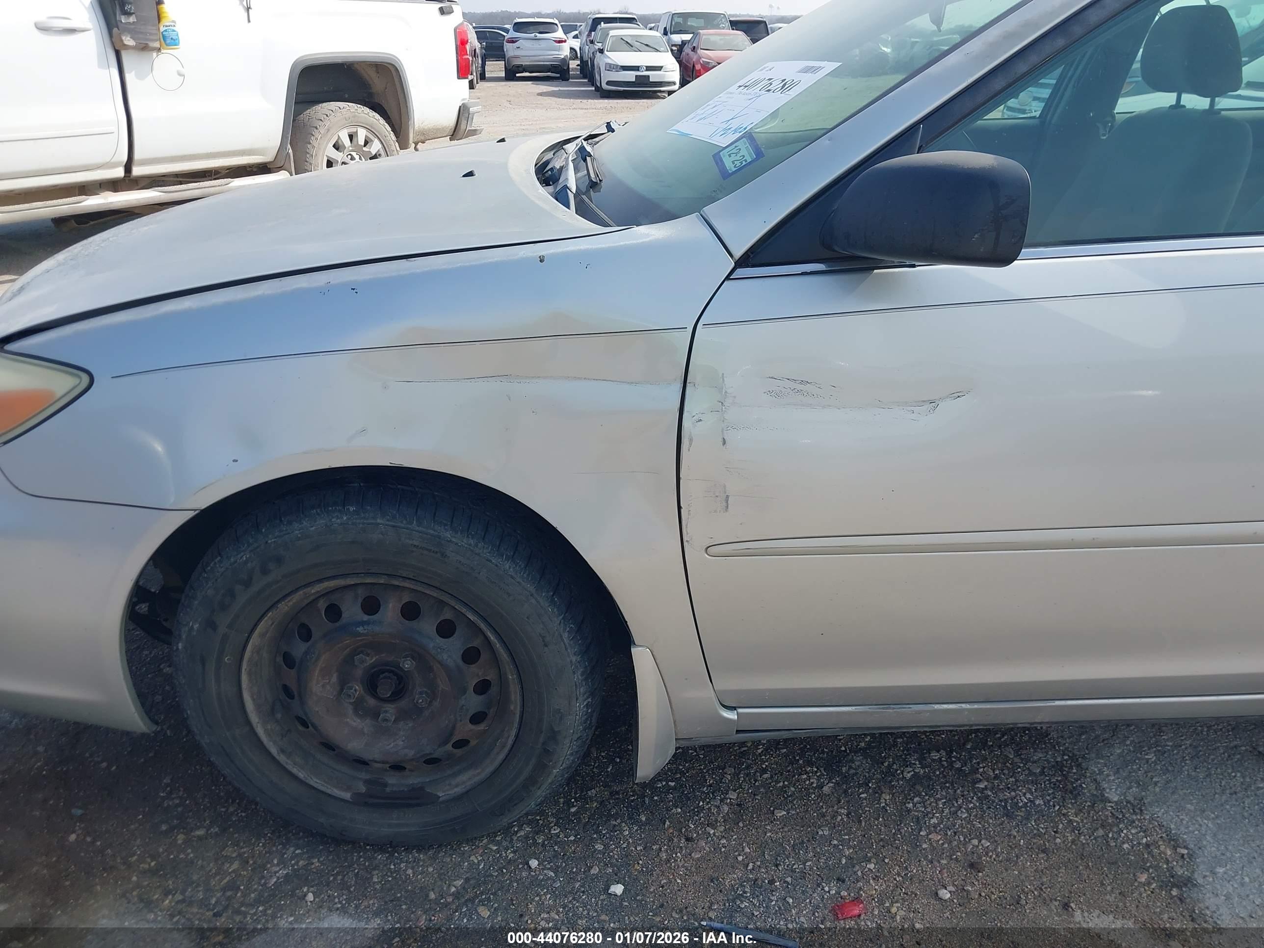 TOYOTA CAMRY image 6