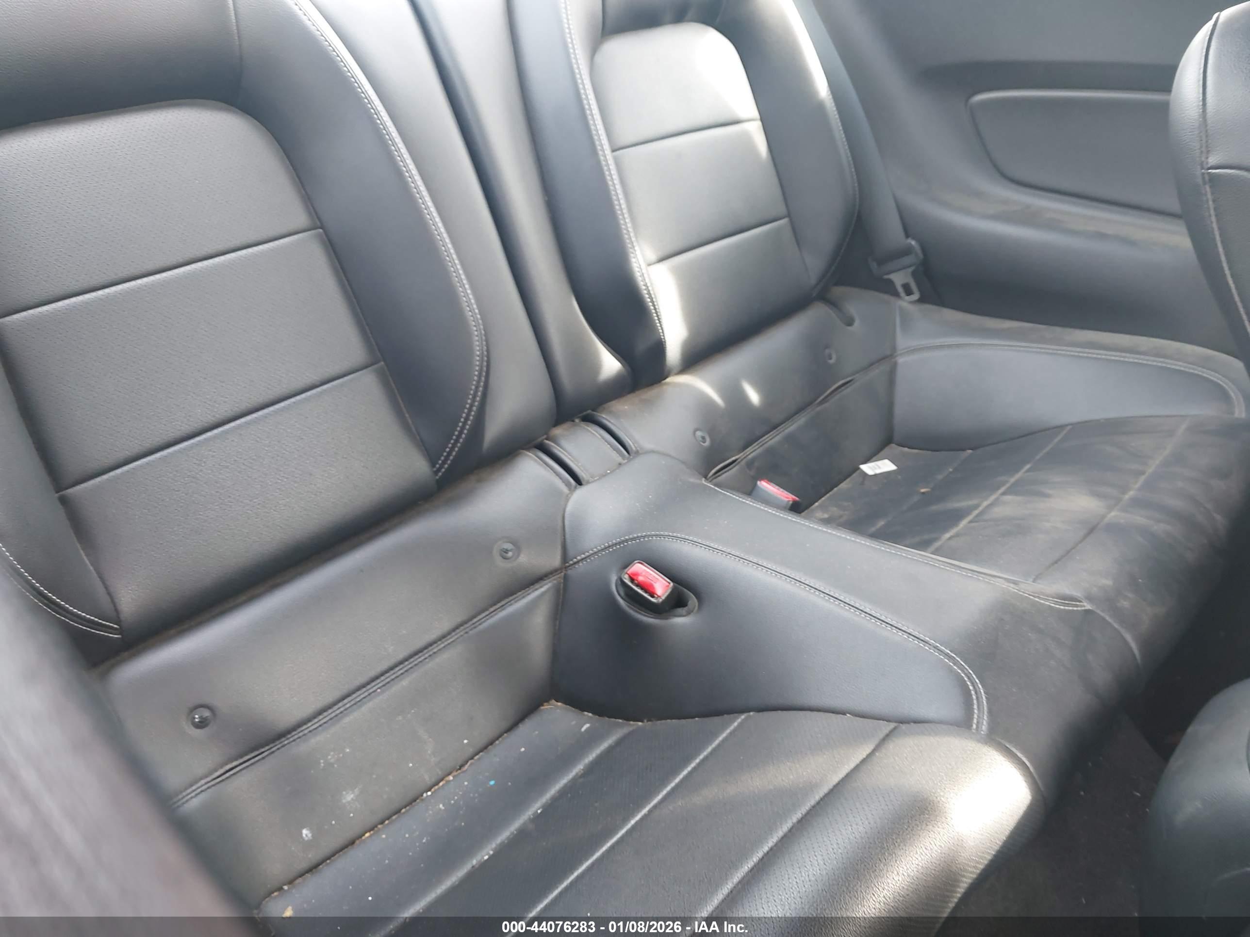 FORD MUSTANG image 8