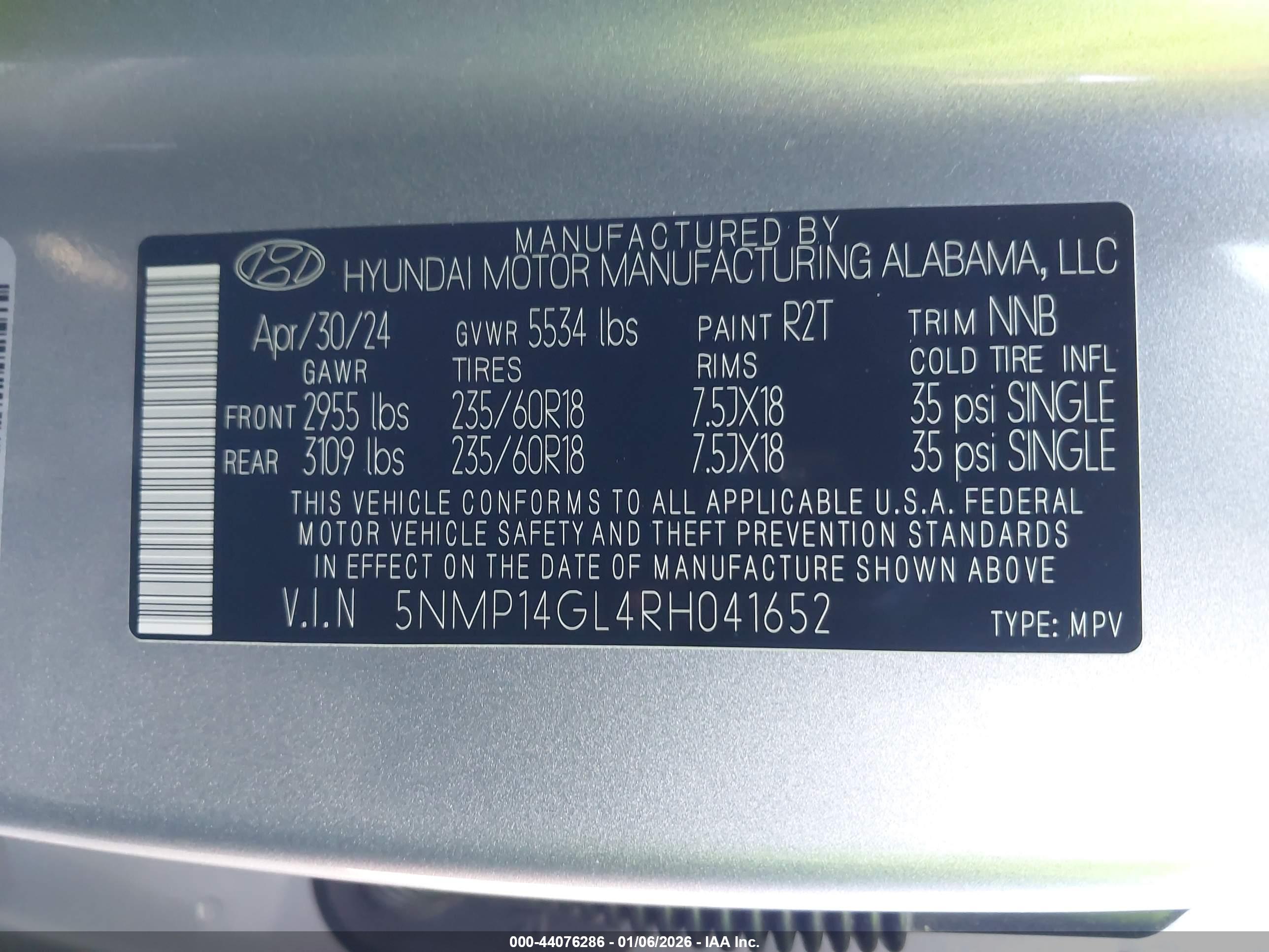 HYUNDAI SANTA image 9