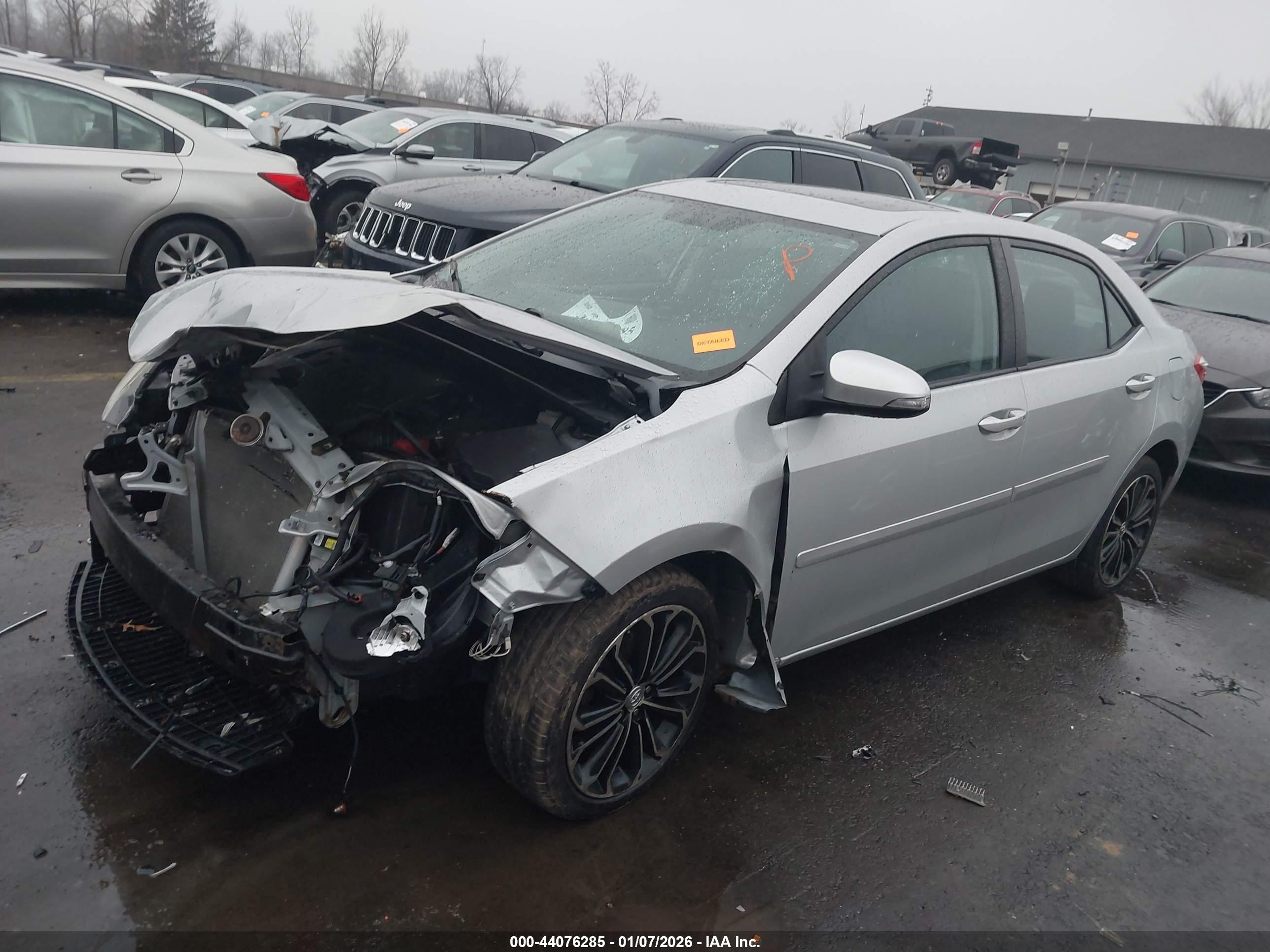 TOYOTA COROLLA image 2