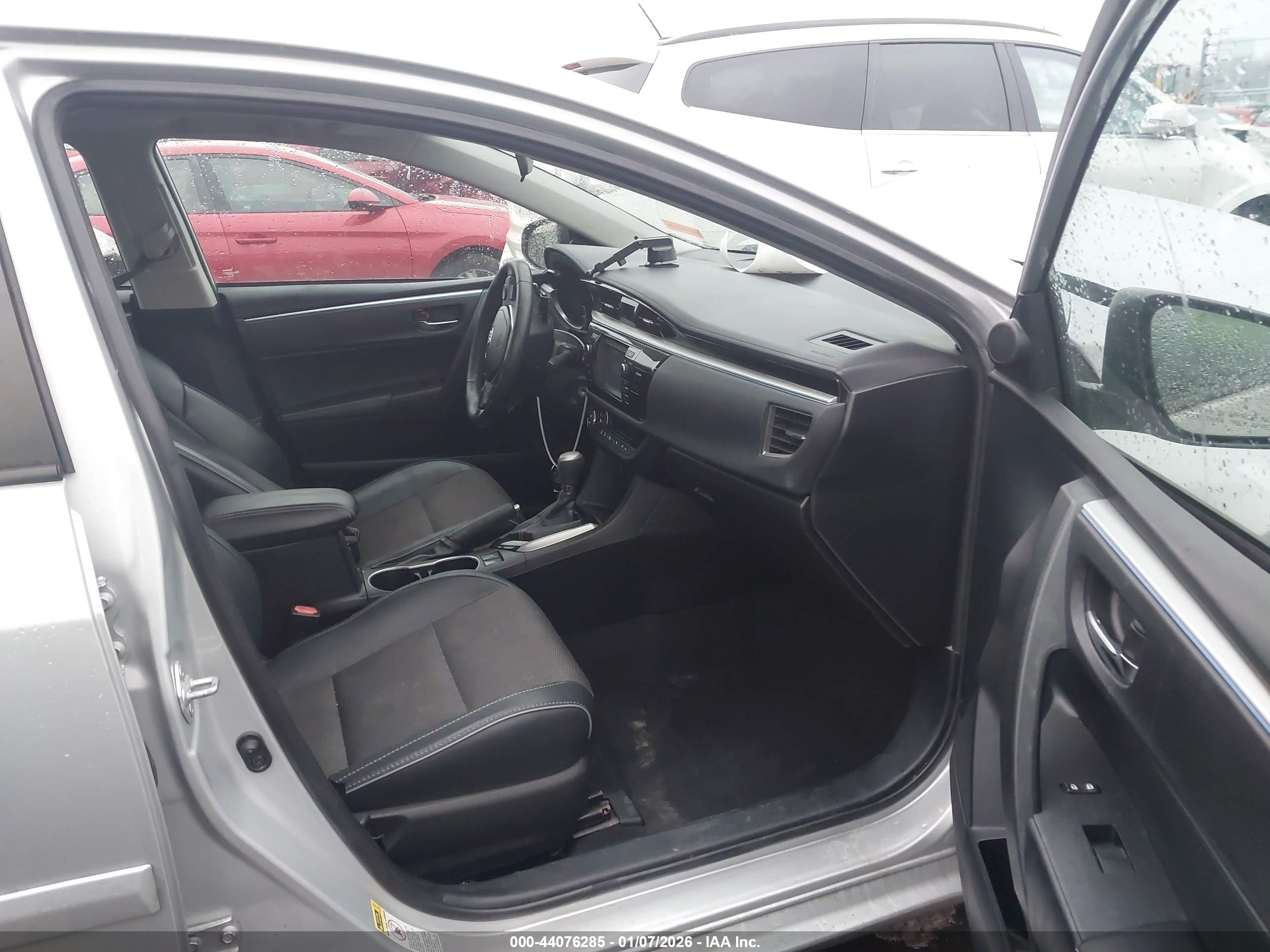 TOYOTA COROLLA image 5