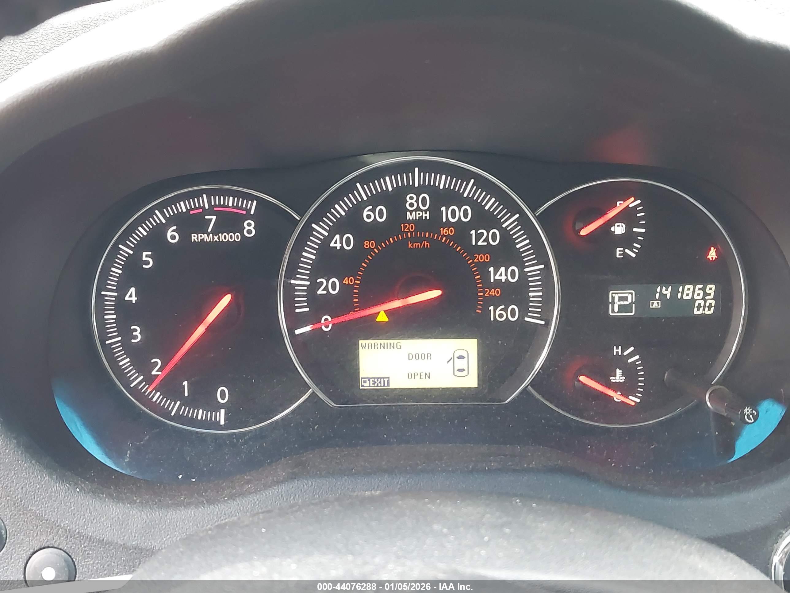 NISSAN MAXIMA image 7