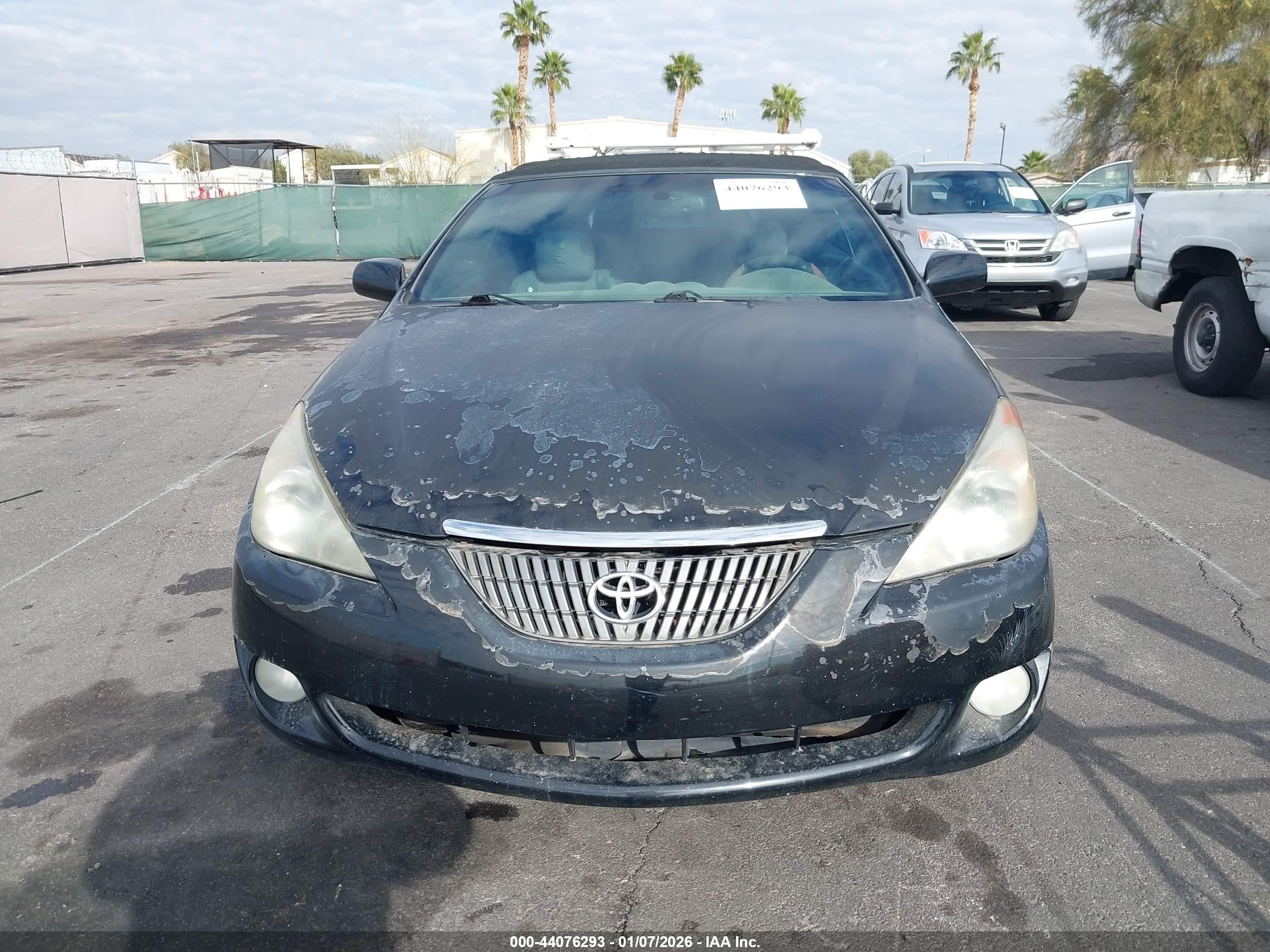 TOYOTA CAMRY image 6