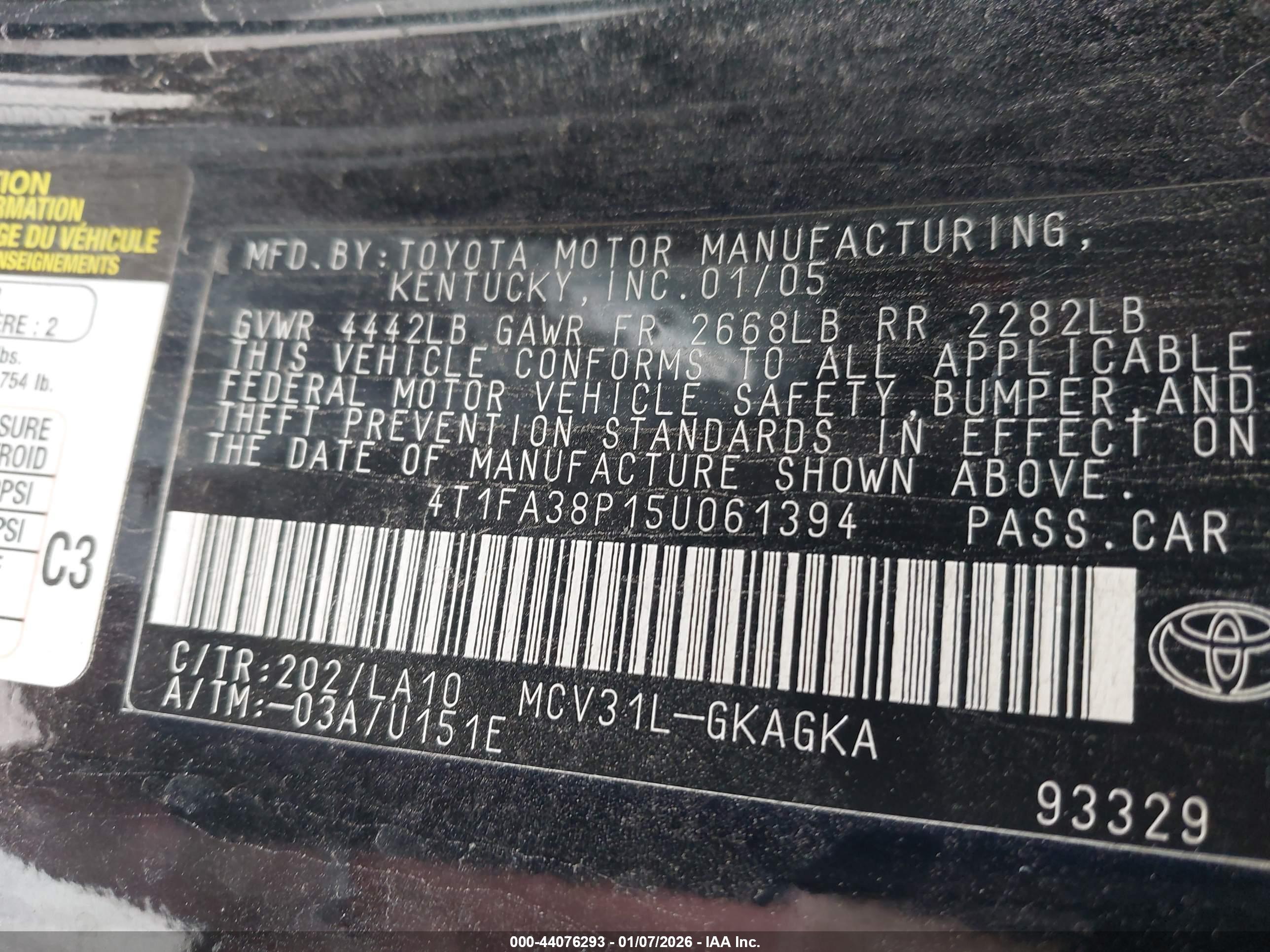 TOYOTA CAMRY image 9