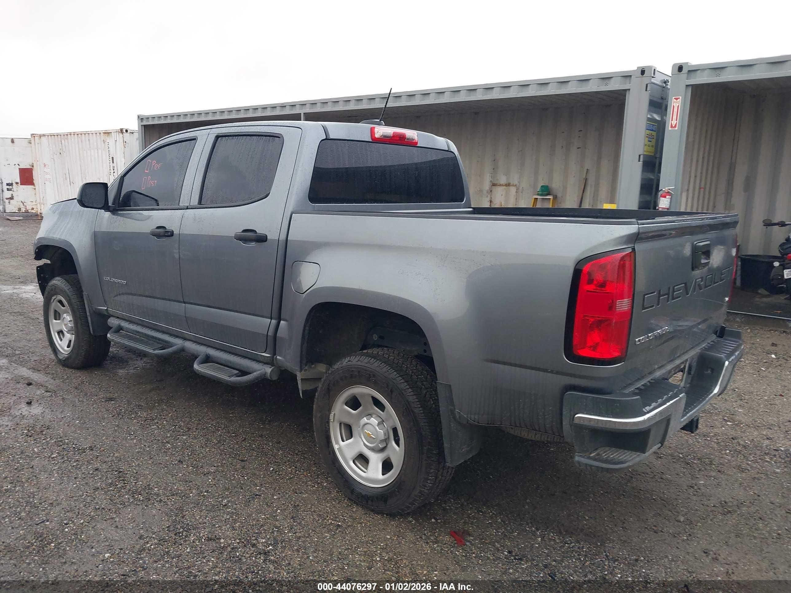 CHEVROLET COLORADO image 3